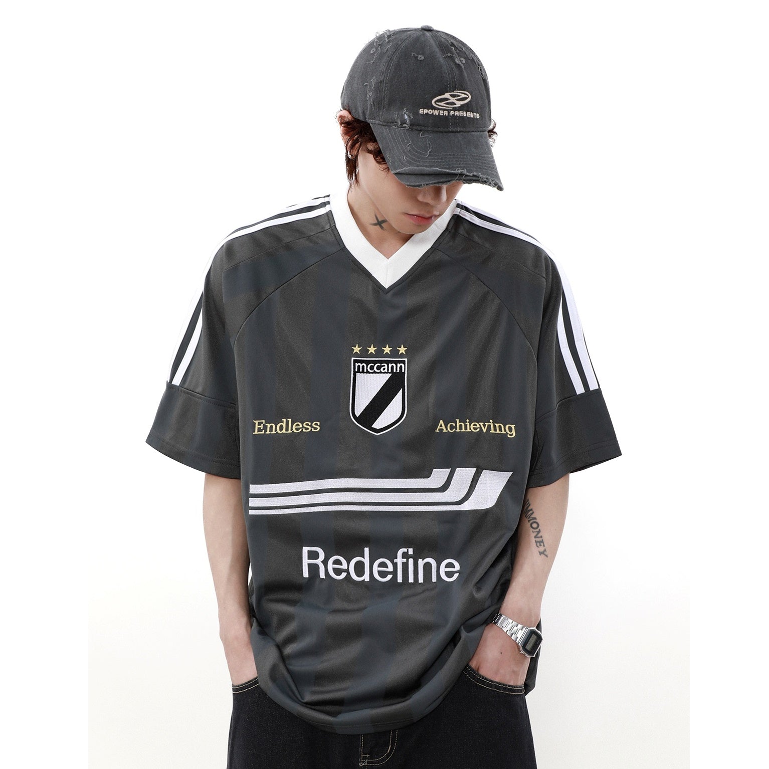 Line Sleeve Sporty V-Neck Print T-Shirt MR044