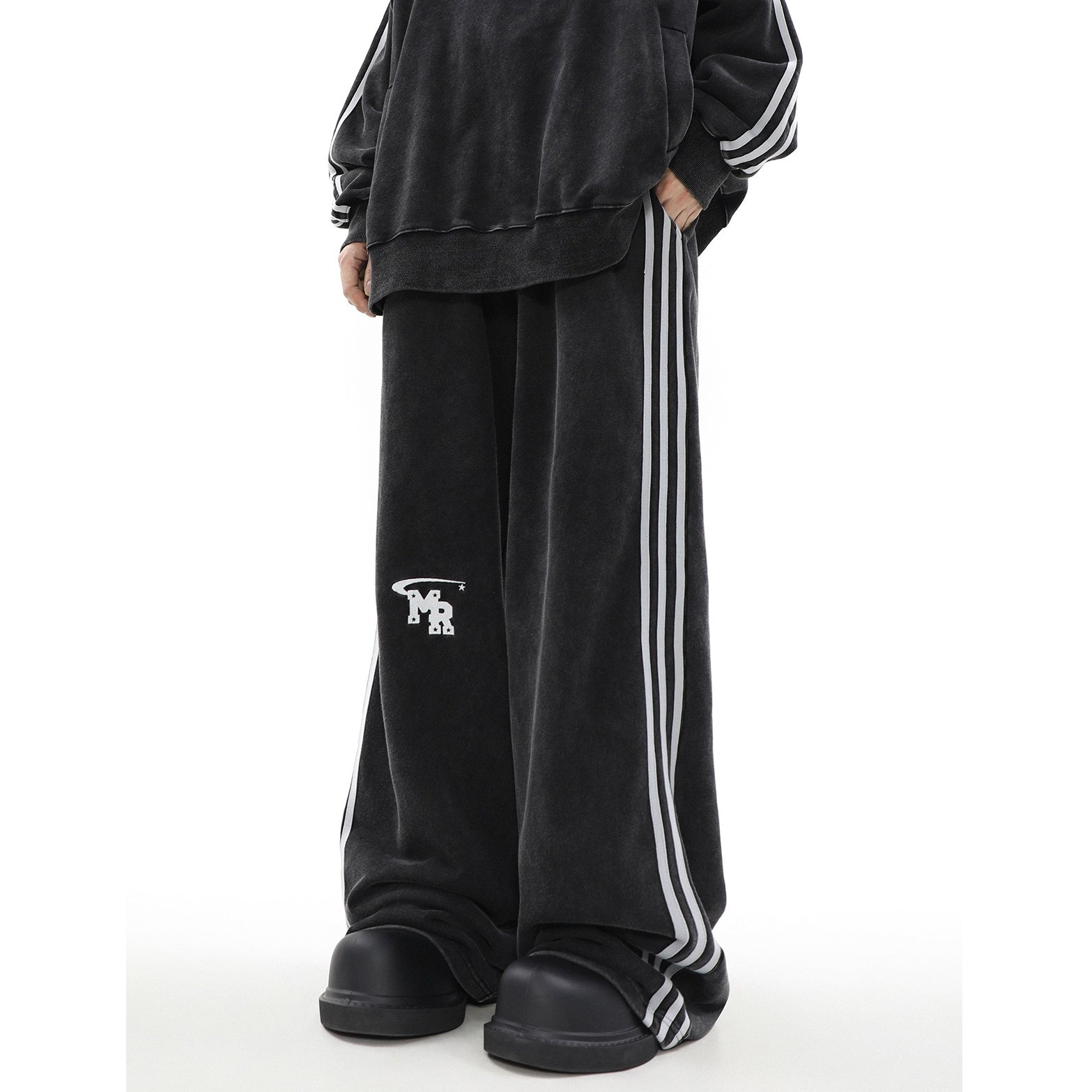 【上下別売り】Three Line Half-Zip Sweat & Loose Pants Set-up MR051