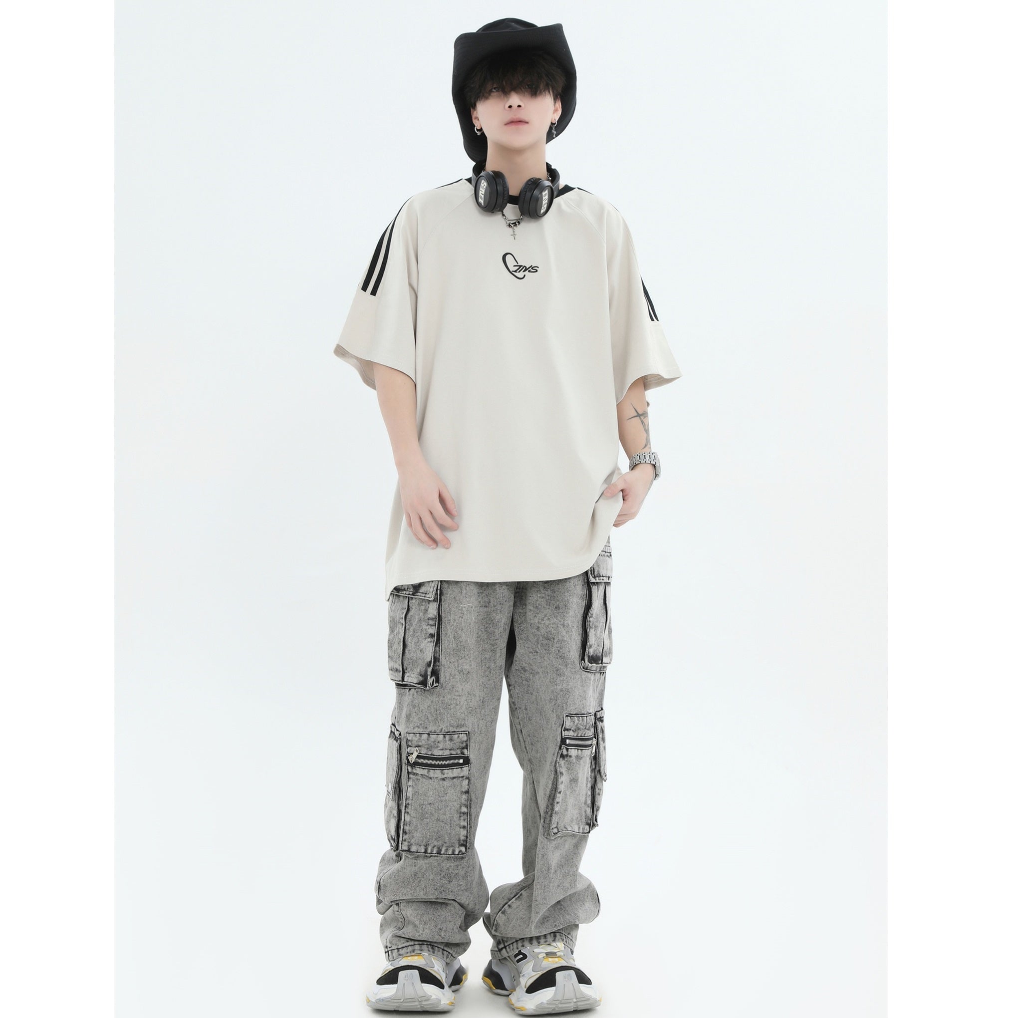 Distressed Loose Work Style Cargo Jeans IN7025