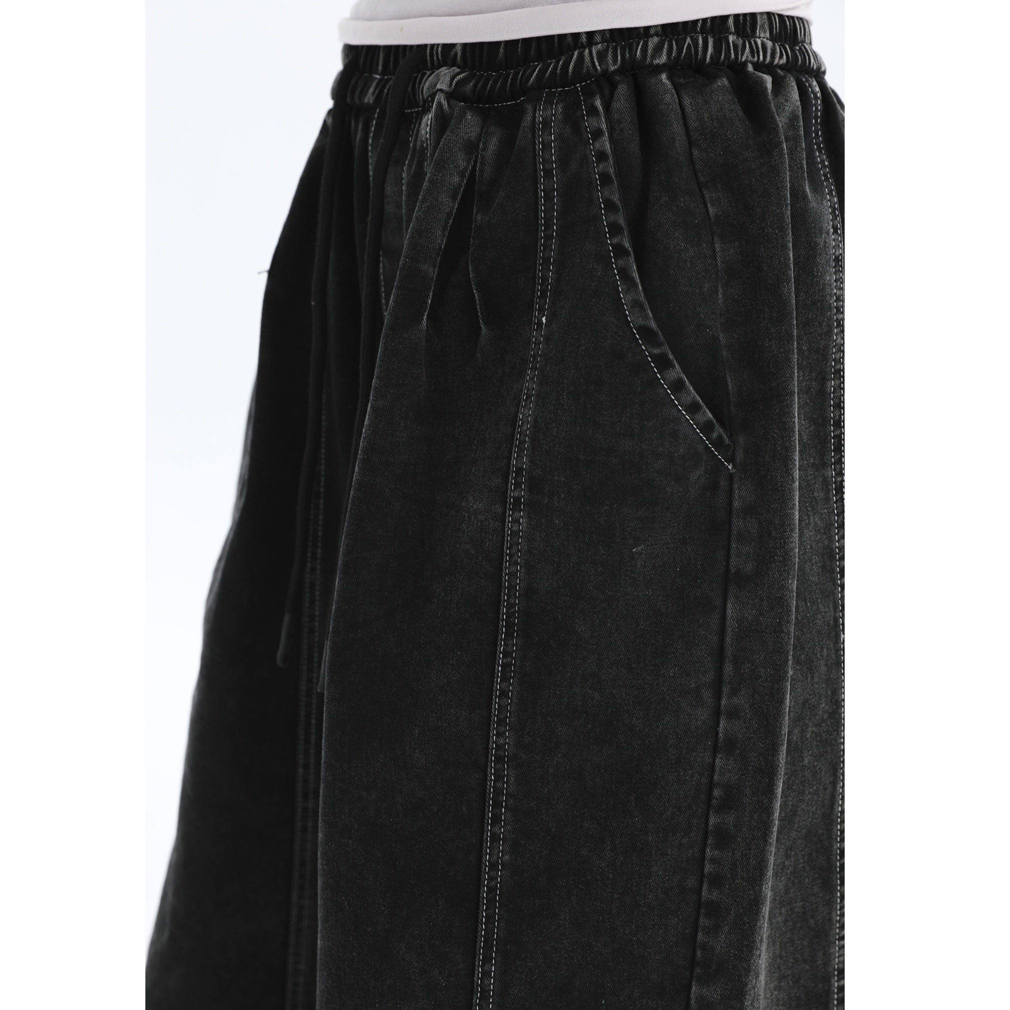 Splicing Crimping Wash Loose Jeans IN7046