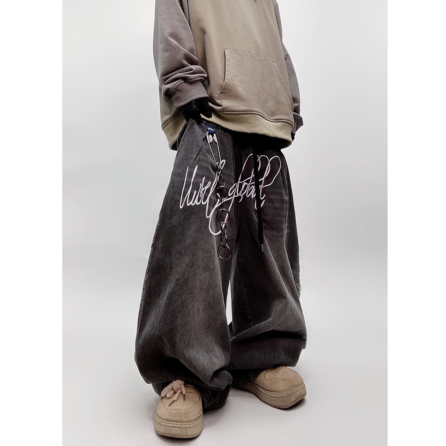 Logo Washed Ripped Wide Jeans UU7018