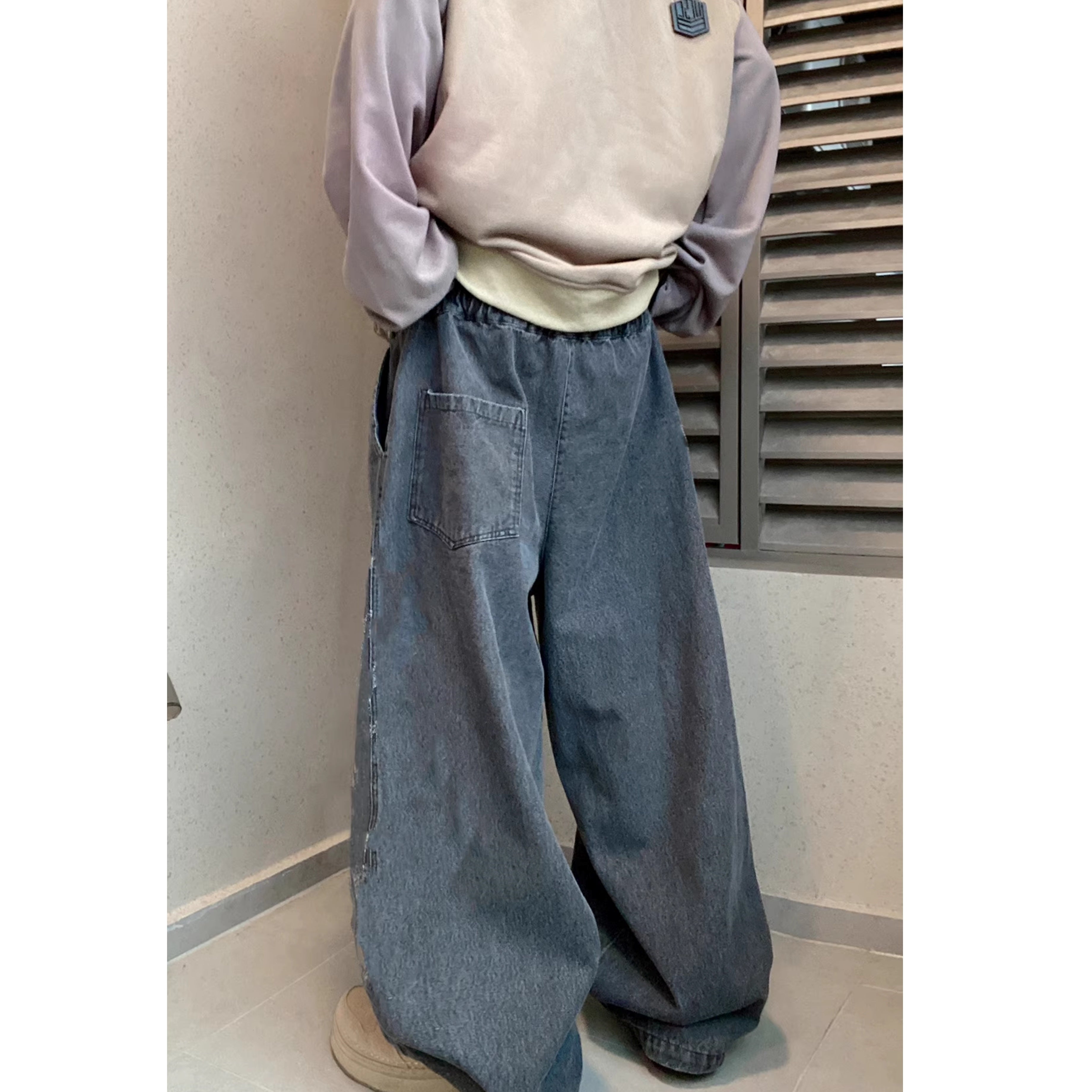 Logo Washed Ripped Wide Jeans UU7018