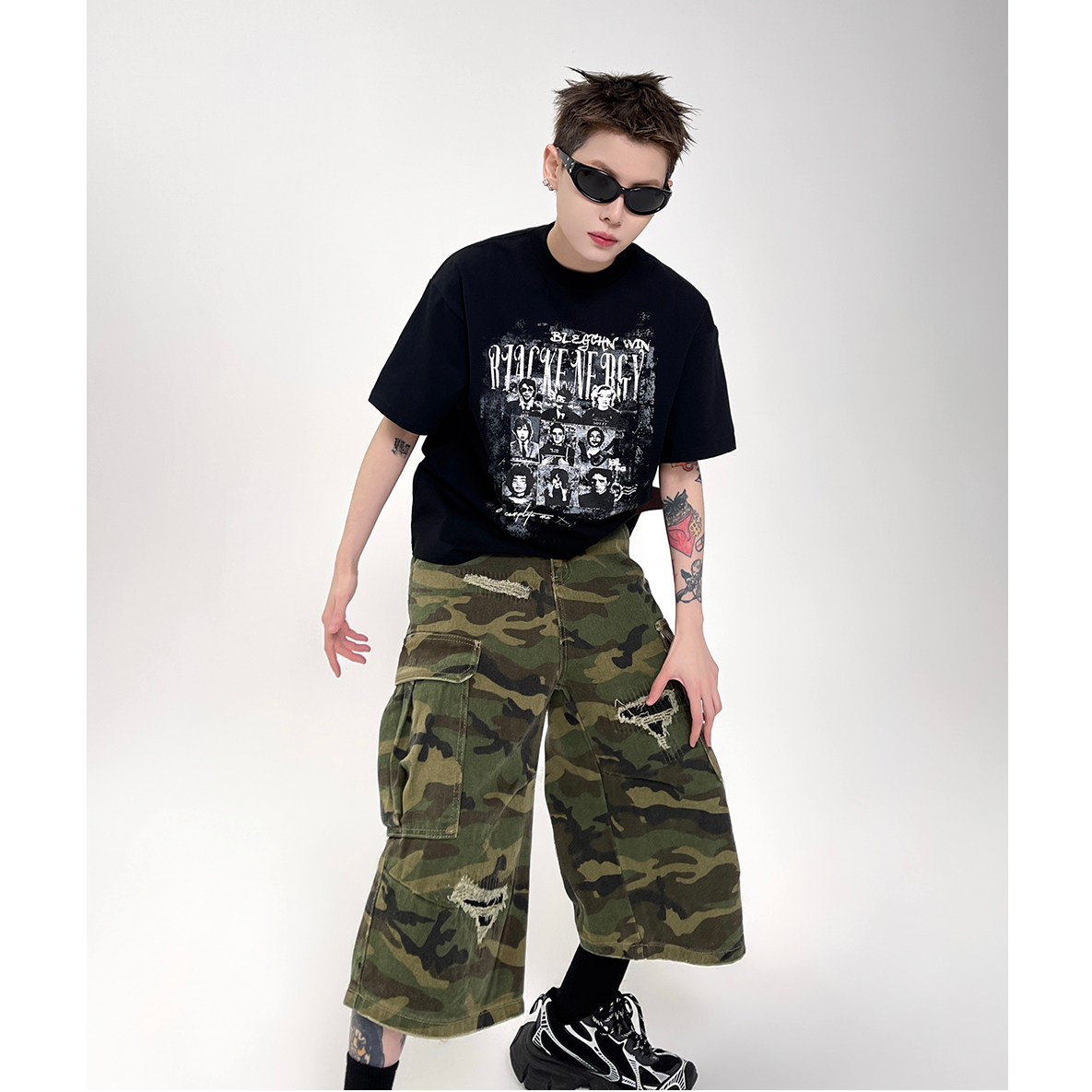 Character Print T-shirt EAT098
