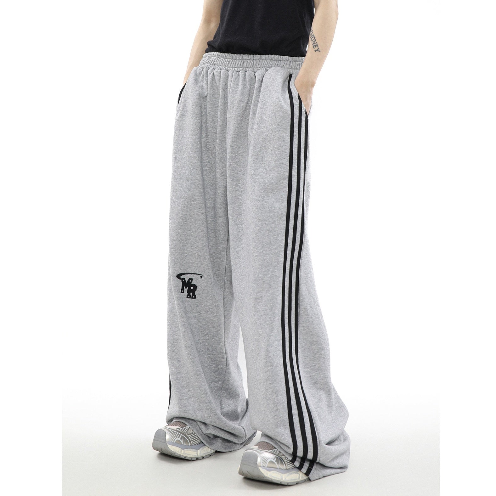 【上下別売り】Three Line Half-Zip Sweat & Loose Pants Set-up MR051