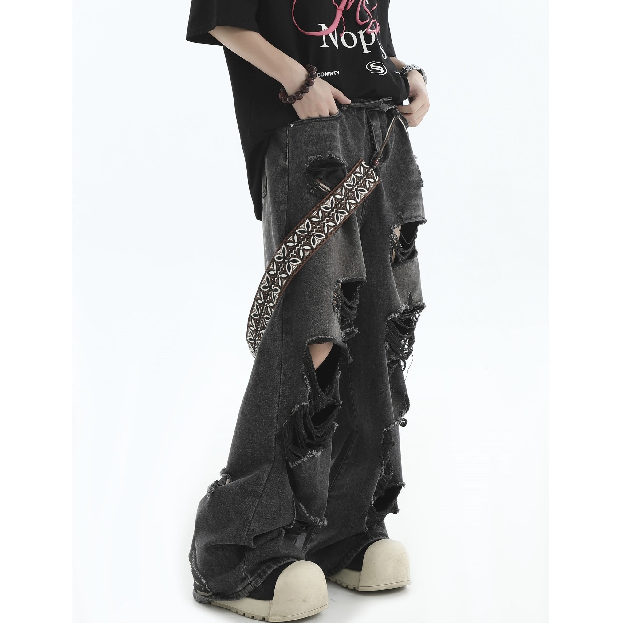 Scratched and Ripped Loose Washed Straight Jeans IN7008