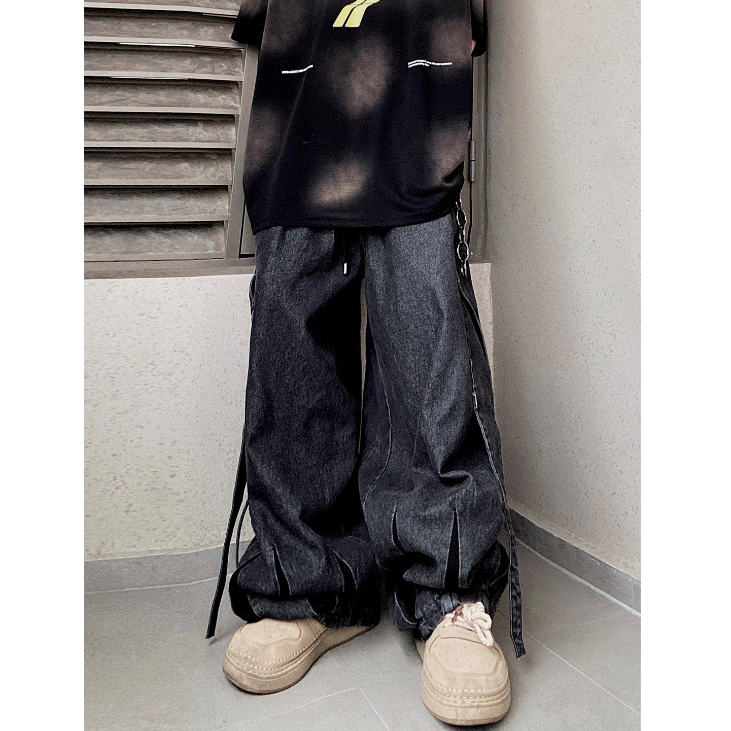 Long Strap Design Wide Cargo Jeans UU7025
