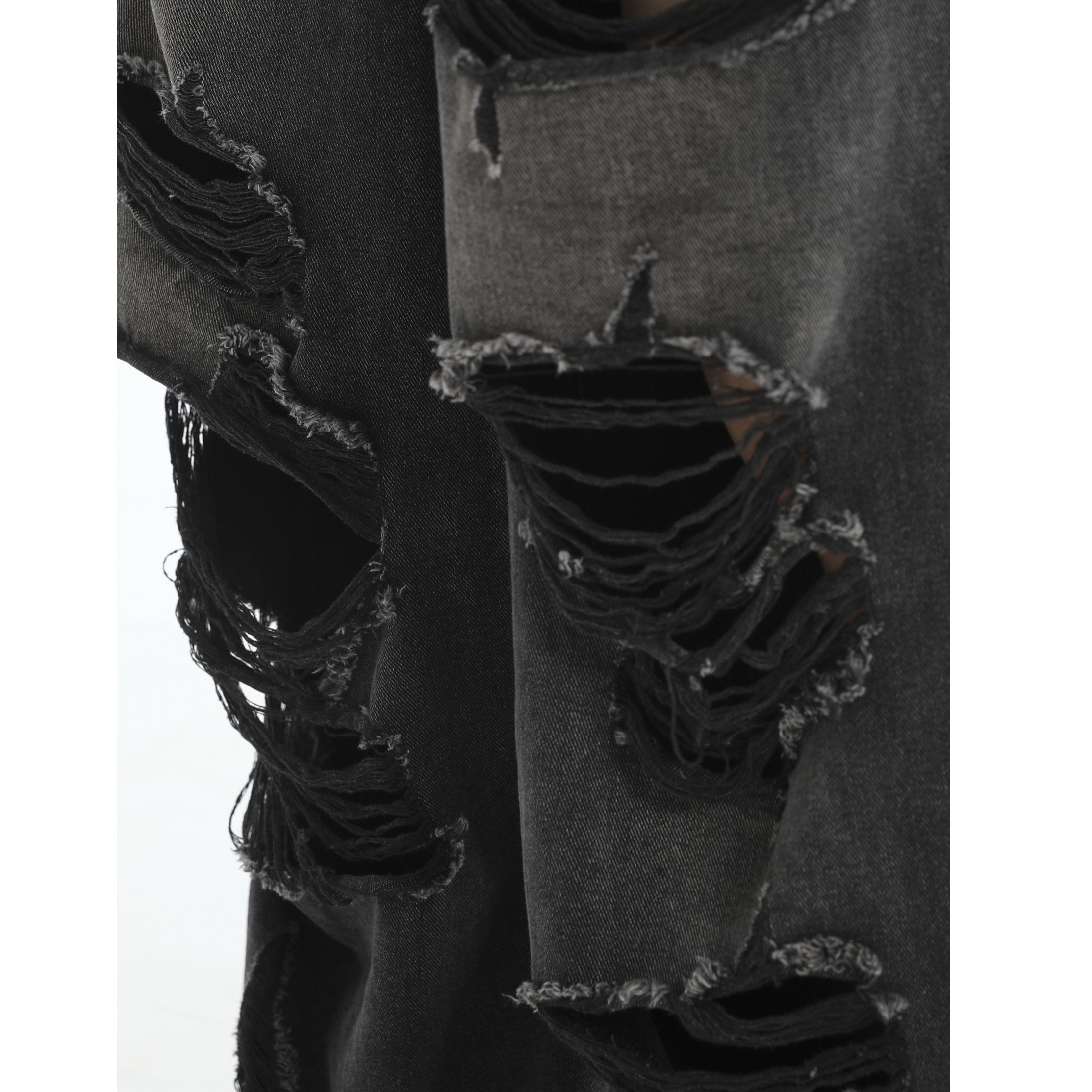 Scratched and Ripped Loose Washed Straight Jeans IN7008
