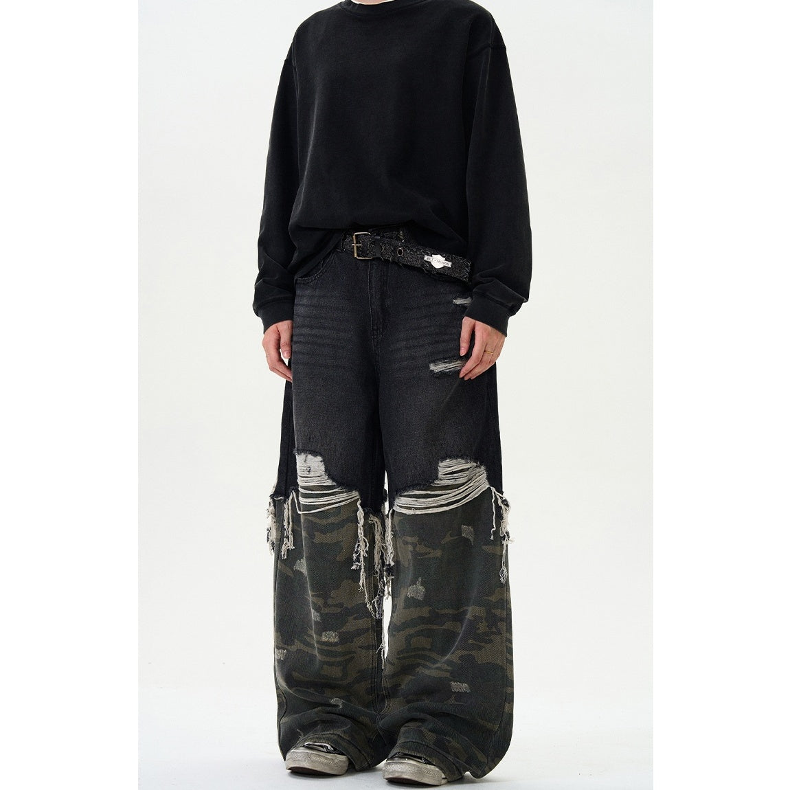 Camouflage Stitching Damage Loose Jeans MB7341