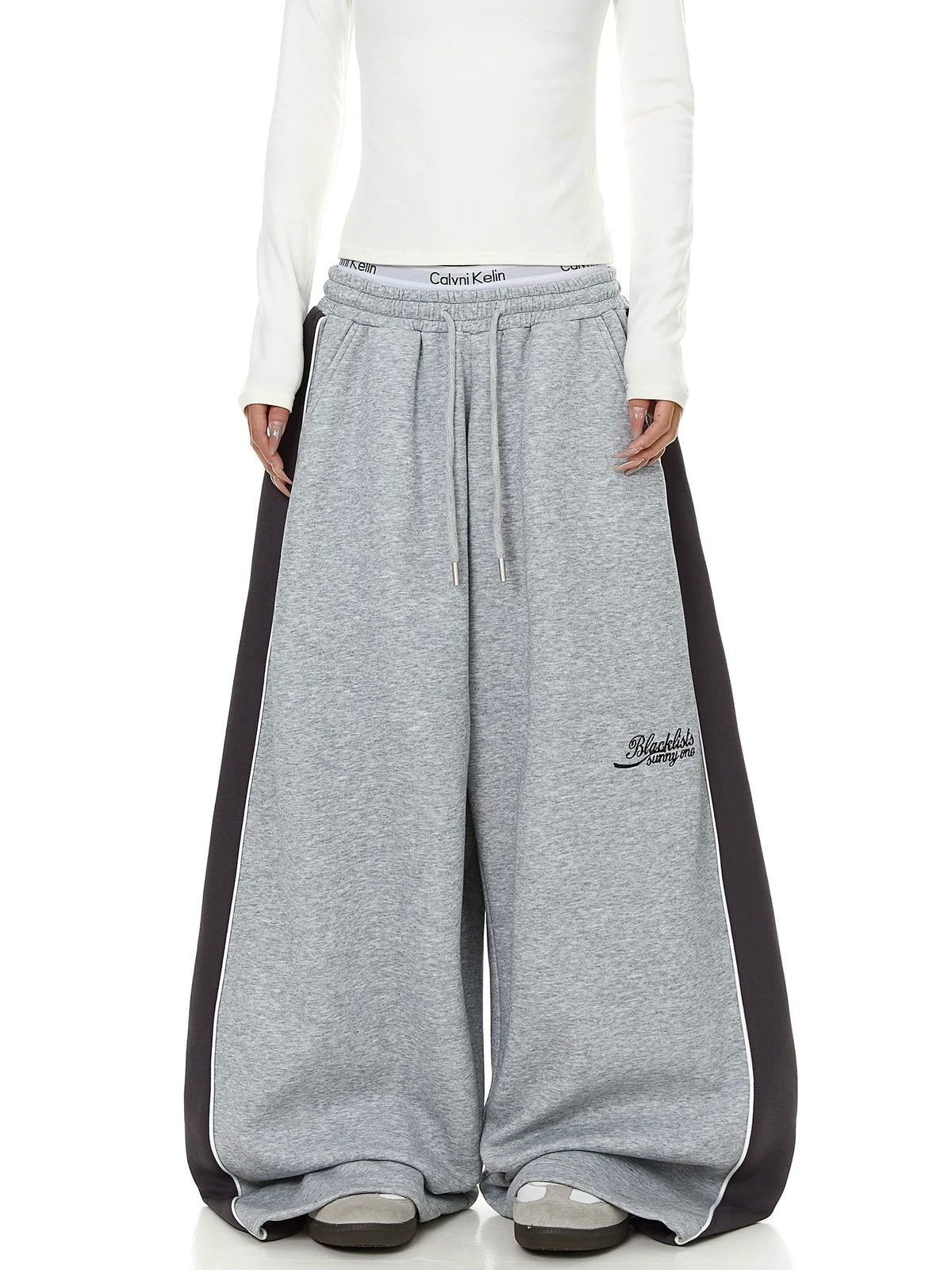 Color-Block Striped Curved Sweat Pants MB7448
