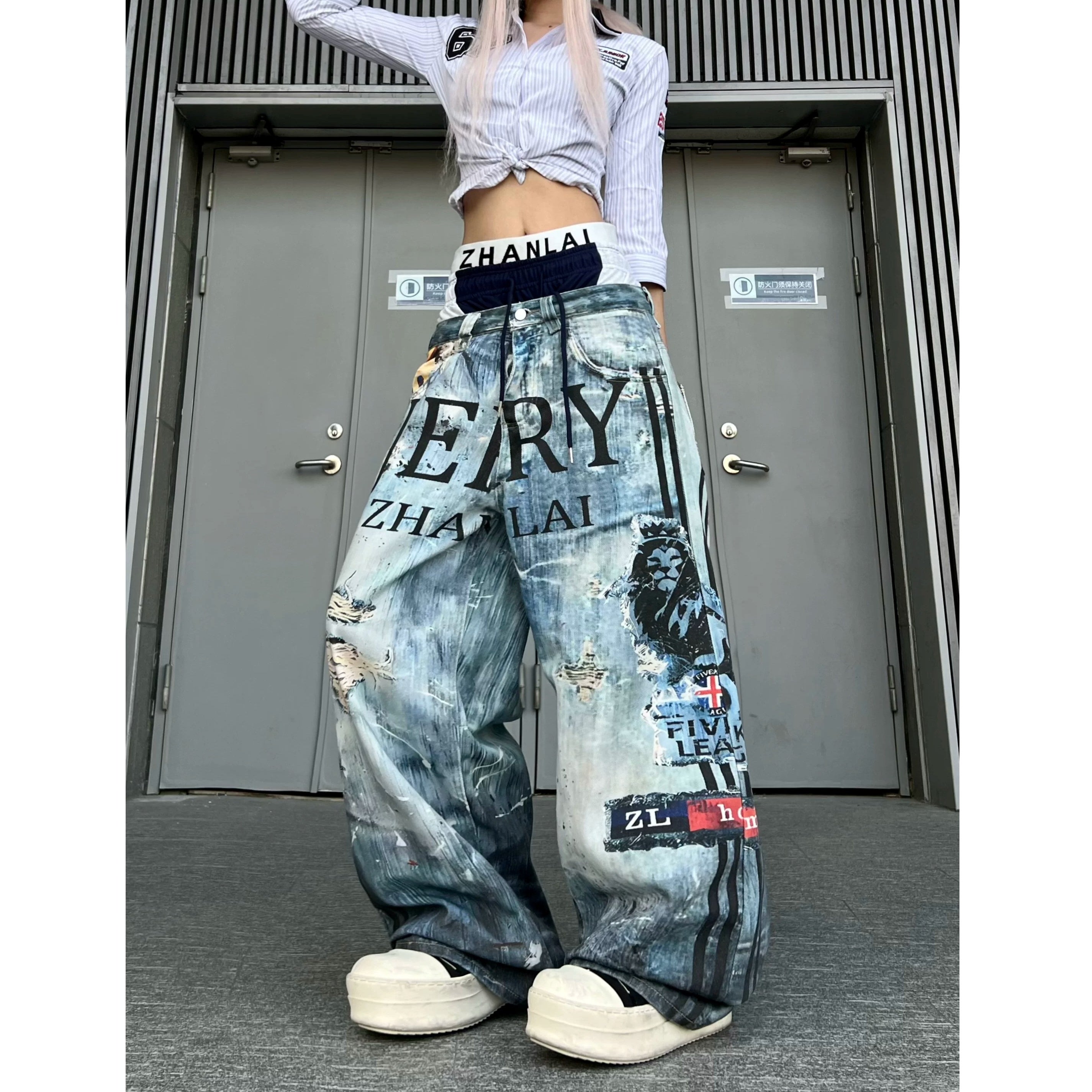 Graffiti Printed Triple Waist Wide Jeans MB7404