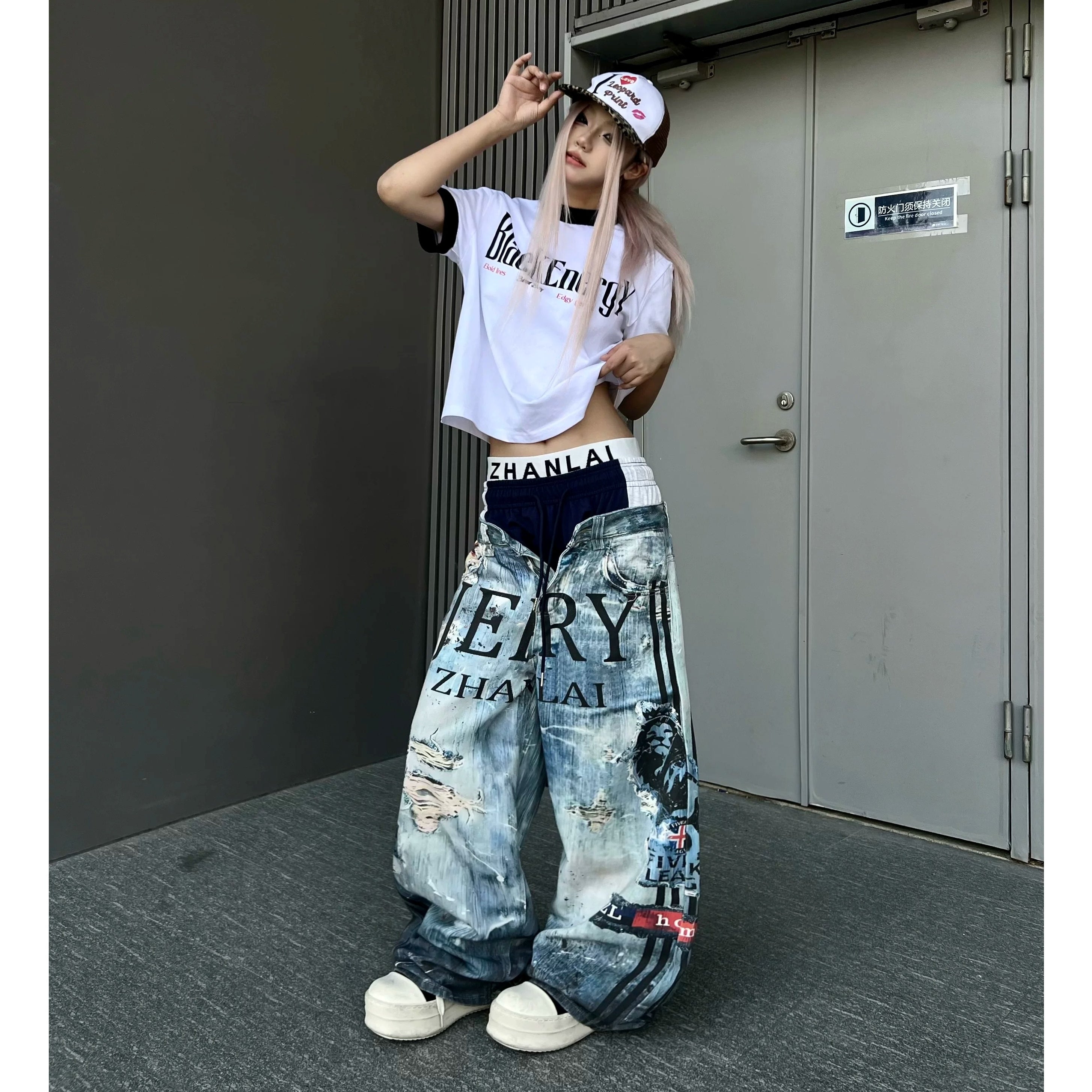 Graffiti Printed Triple Waist Wide Jeans MB7404