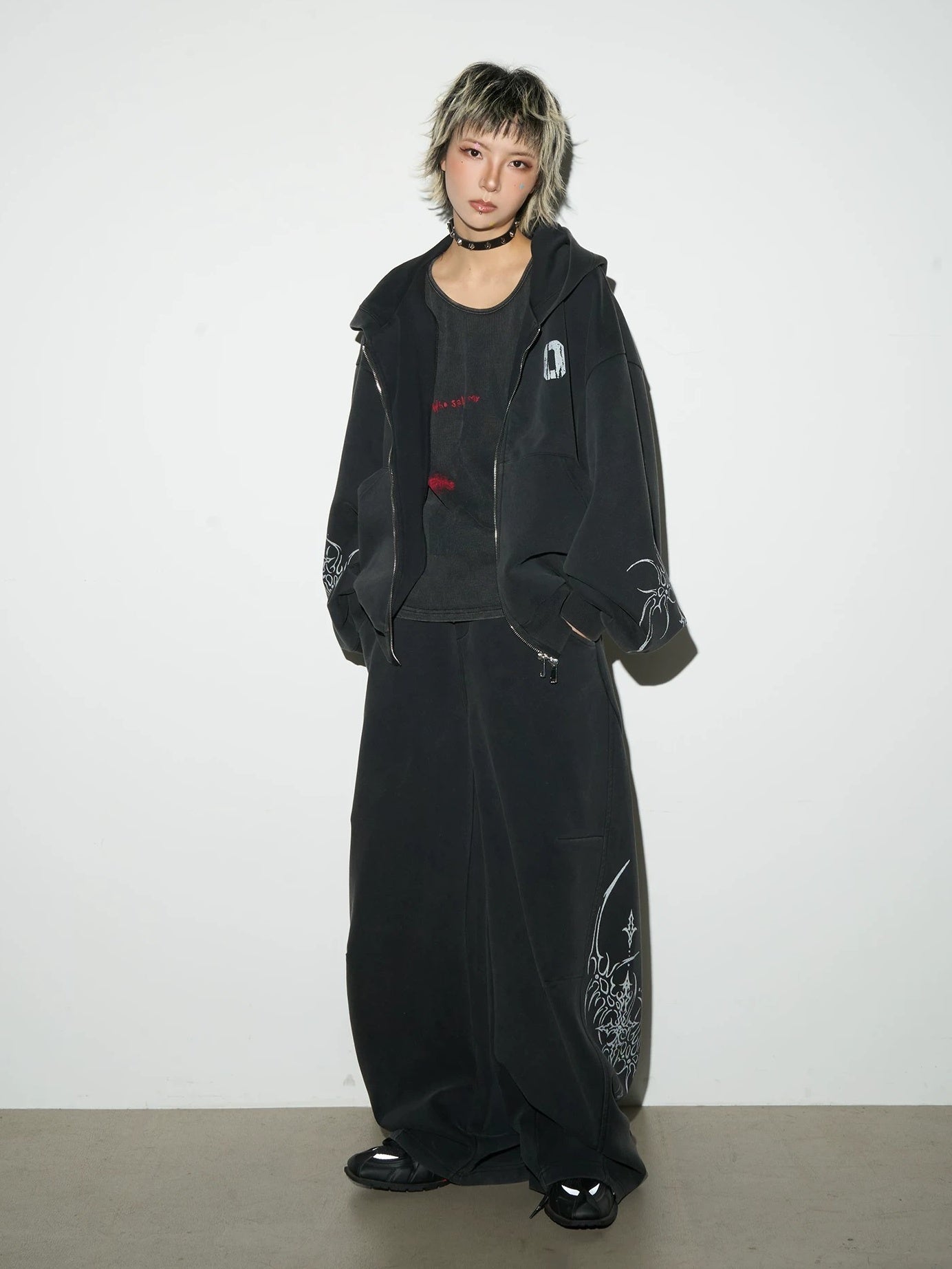 07 Graphic Hooded Zipped Parka MB7444