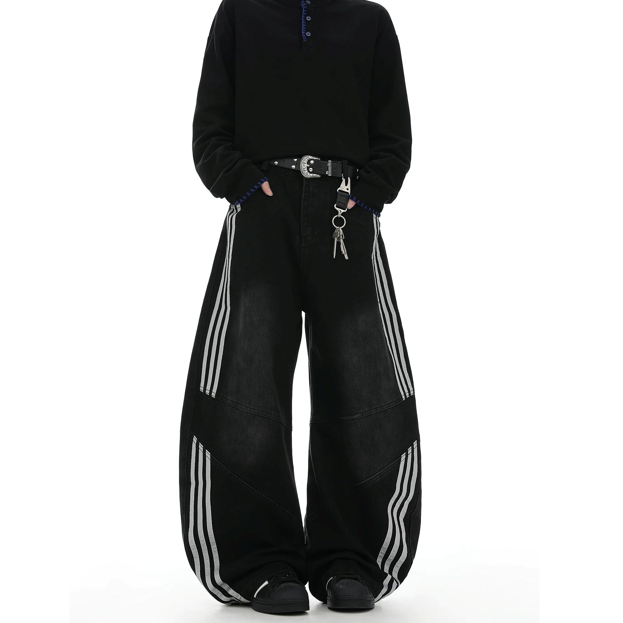 Deconstructed Three-Stripe Curved Jeans MB7419