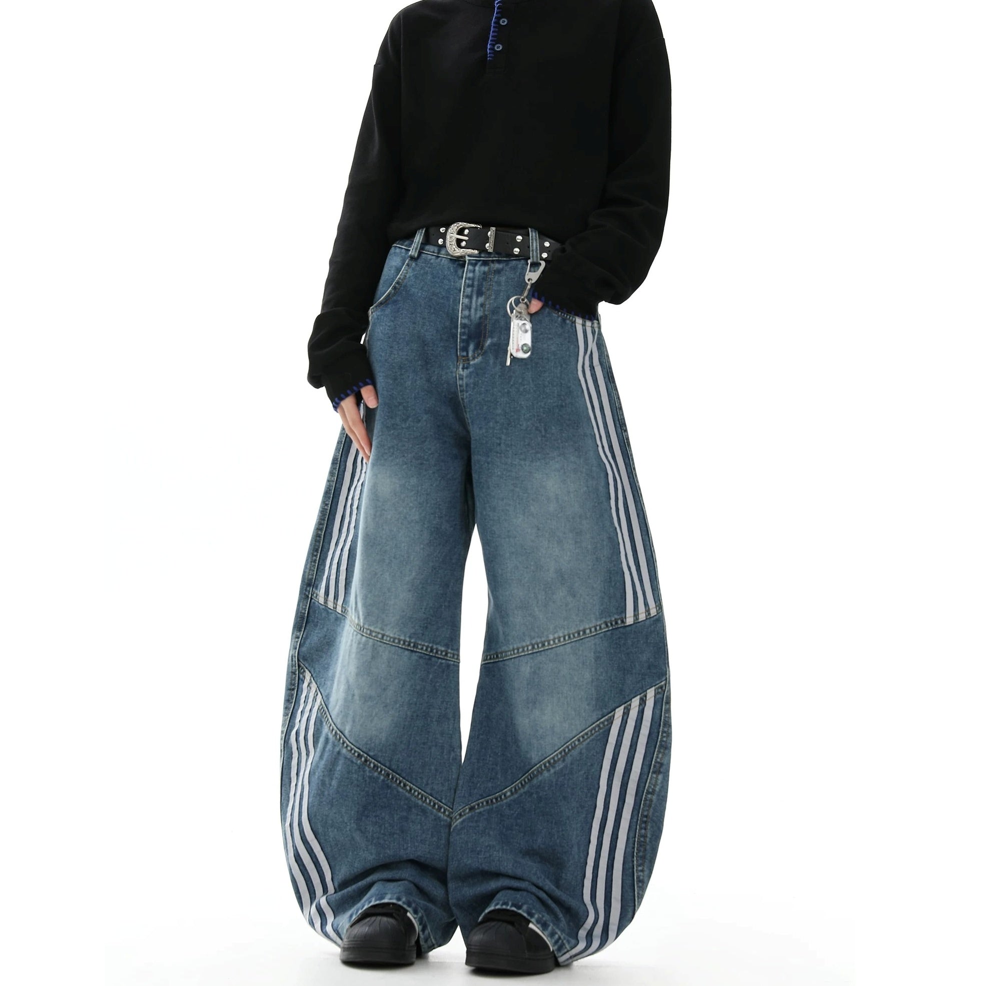 Deconstructed Three-Stripe Curved Jeans MB7419