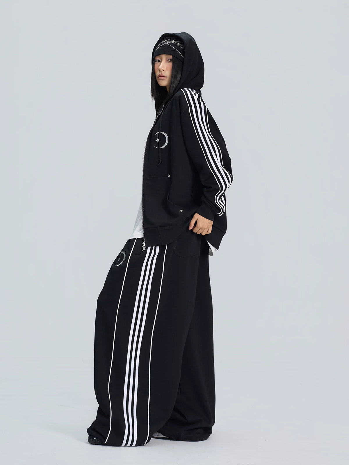 【上下別売り】Star＆Moon Graphic Side-Line Sweat Set-up MB7446