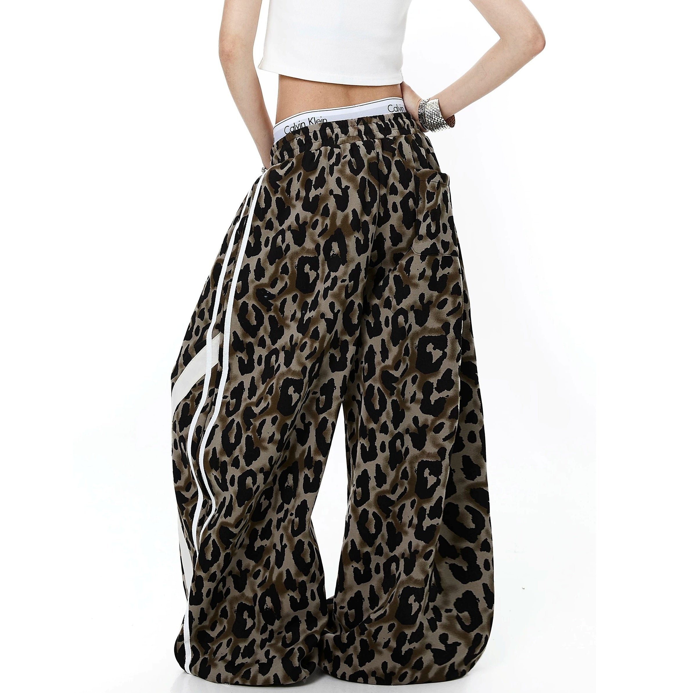 Leopard Side Stripe Wide Sweat Pants MB7409