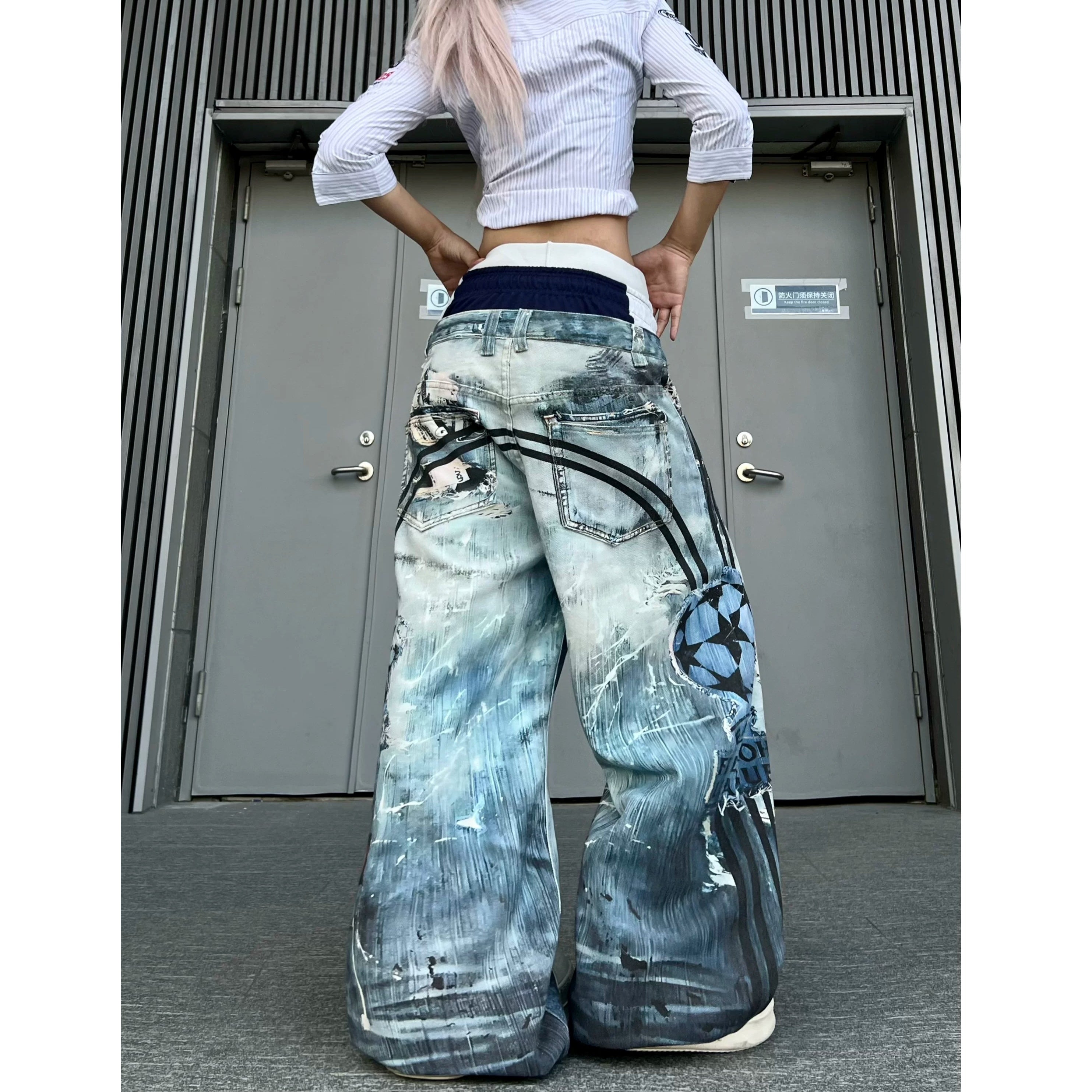 Graffiti Printed Triple Waist Wide Jeans MB7404