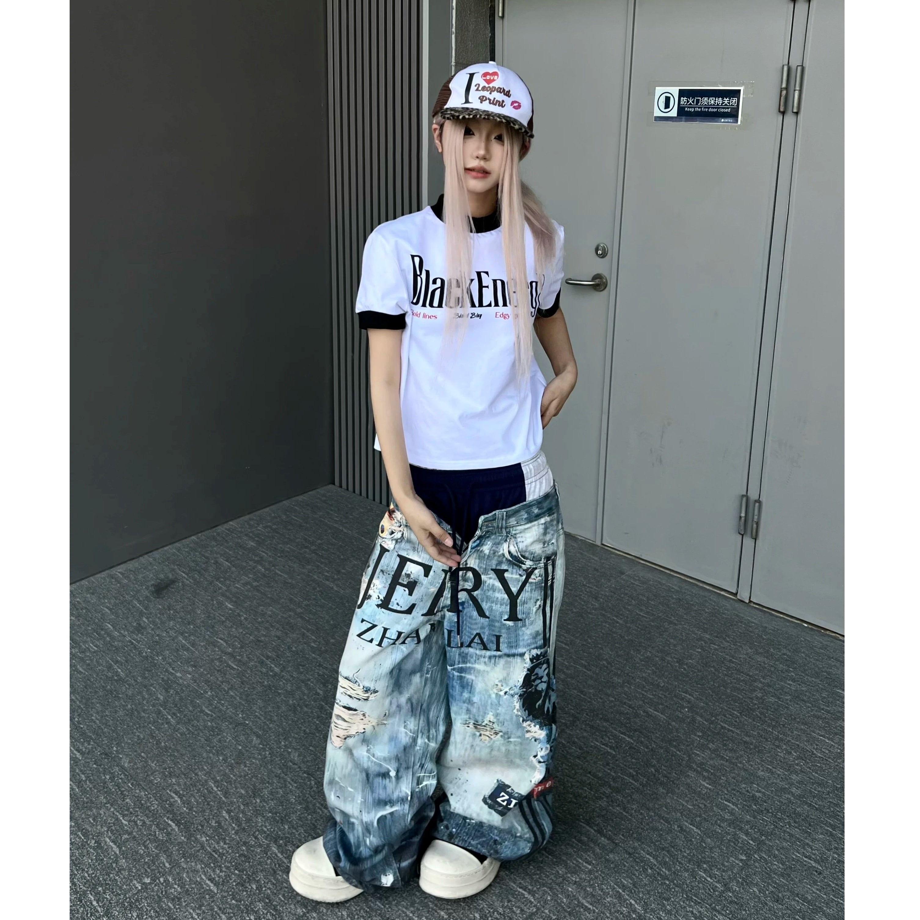 Graffiti Printed Triple Waist Wide Jeans MB7404