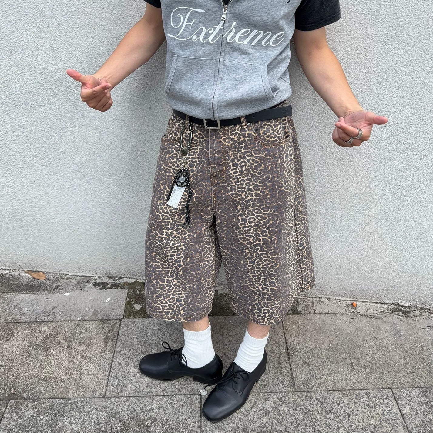 Vintage Leopard Wash Cargo Shorts MB7386
