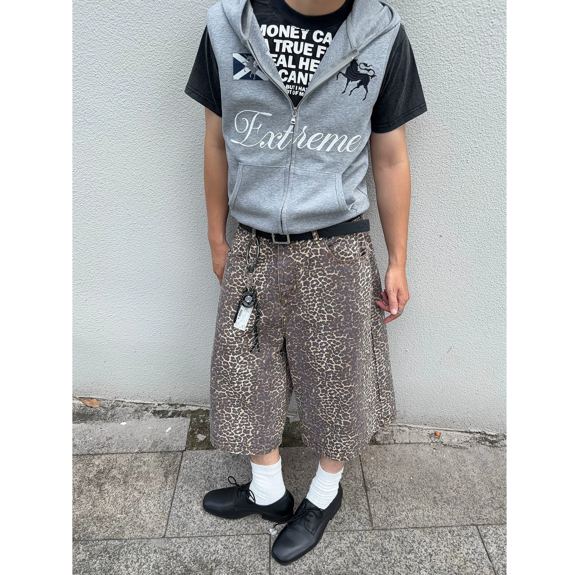 Vintage Leopard Wash Cargo Shorts MB7386