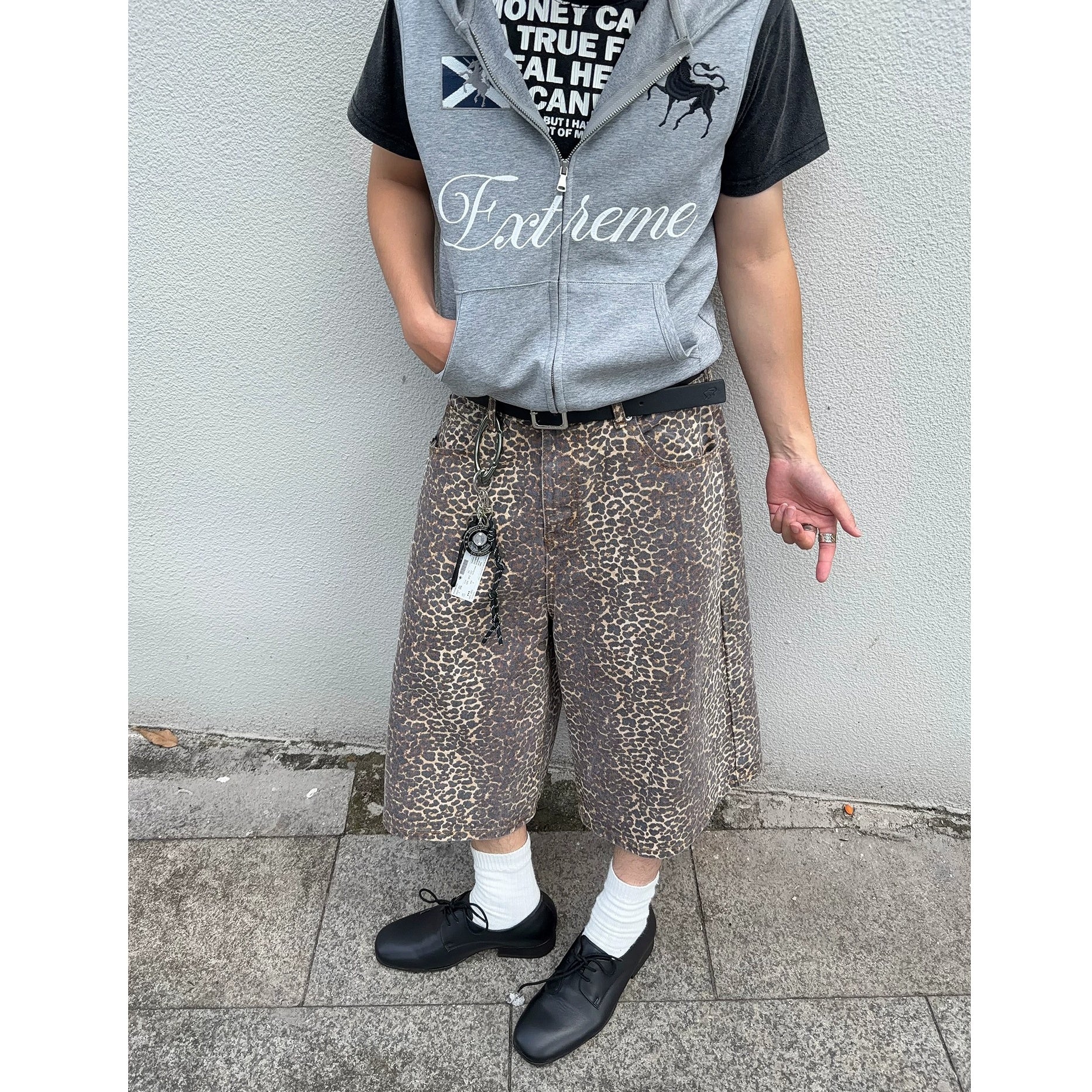 Vintage Leopard Wash Cargo Shorts MB7386