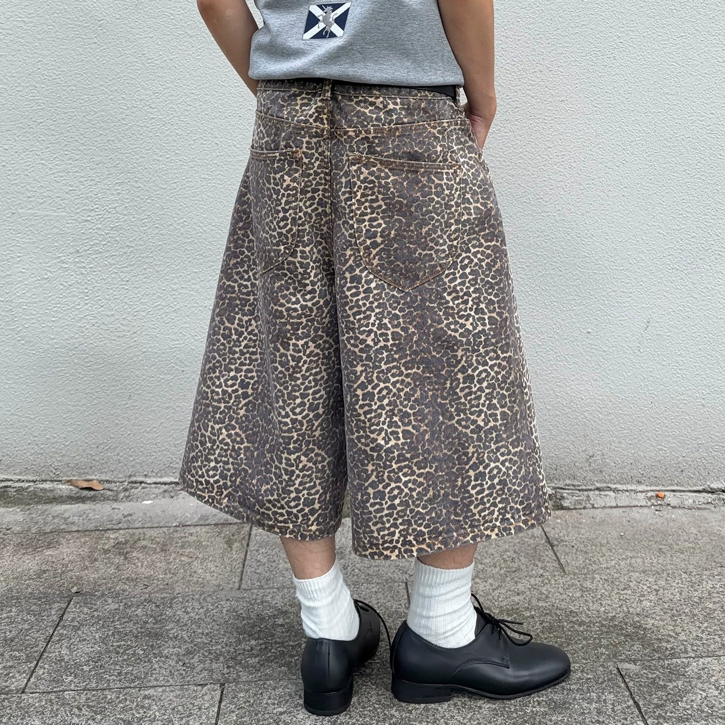 Vintage Leopard Wash Cargo Shorts MB7386