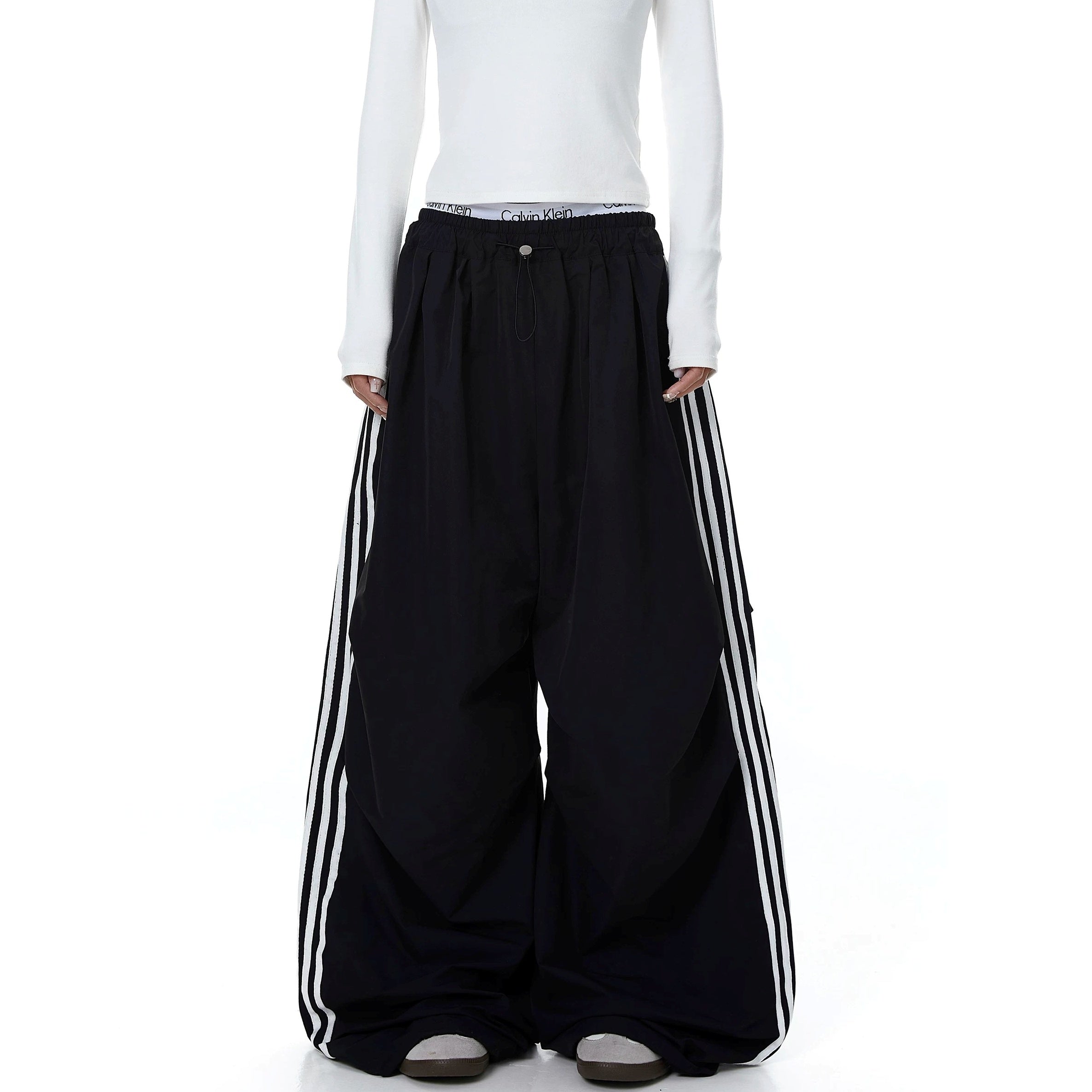 Striped Pleated Multi-Pocket Paratrooper Pants MB7403