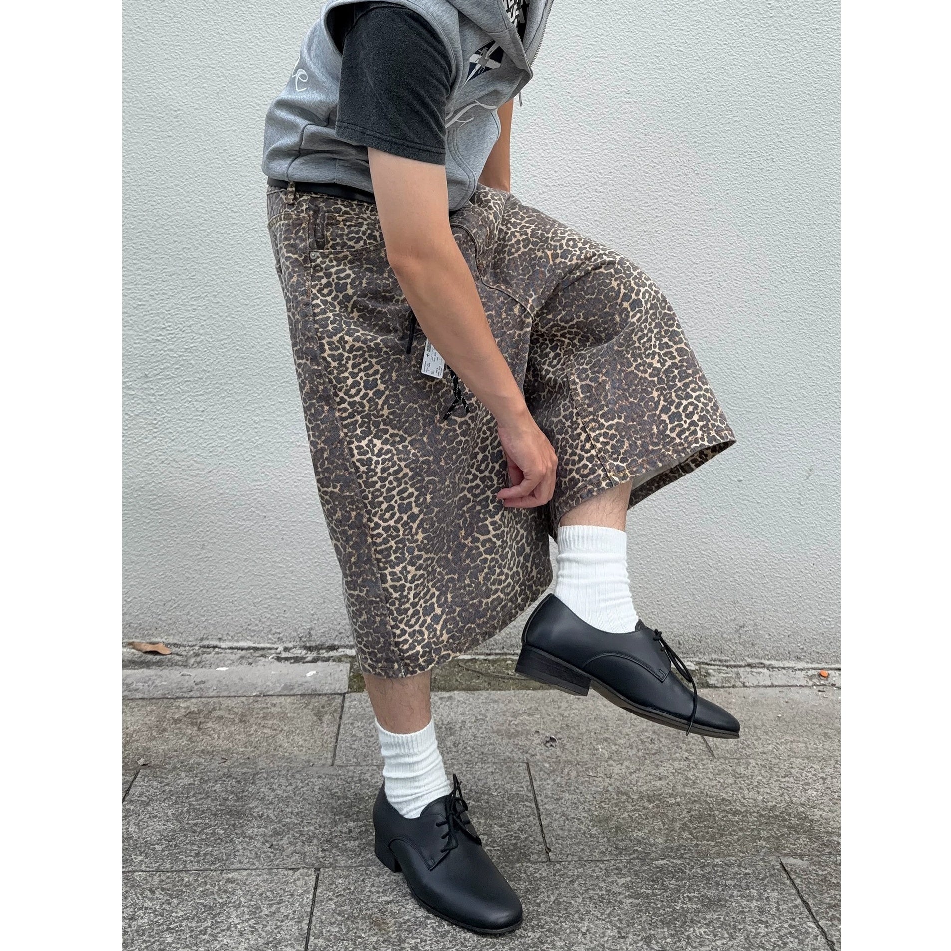 Vintage Leopard Wash Cargo Shorts MB7386