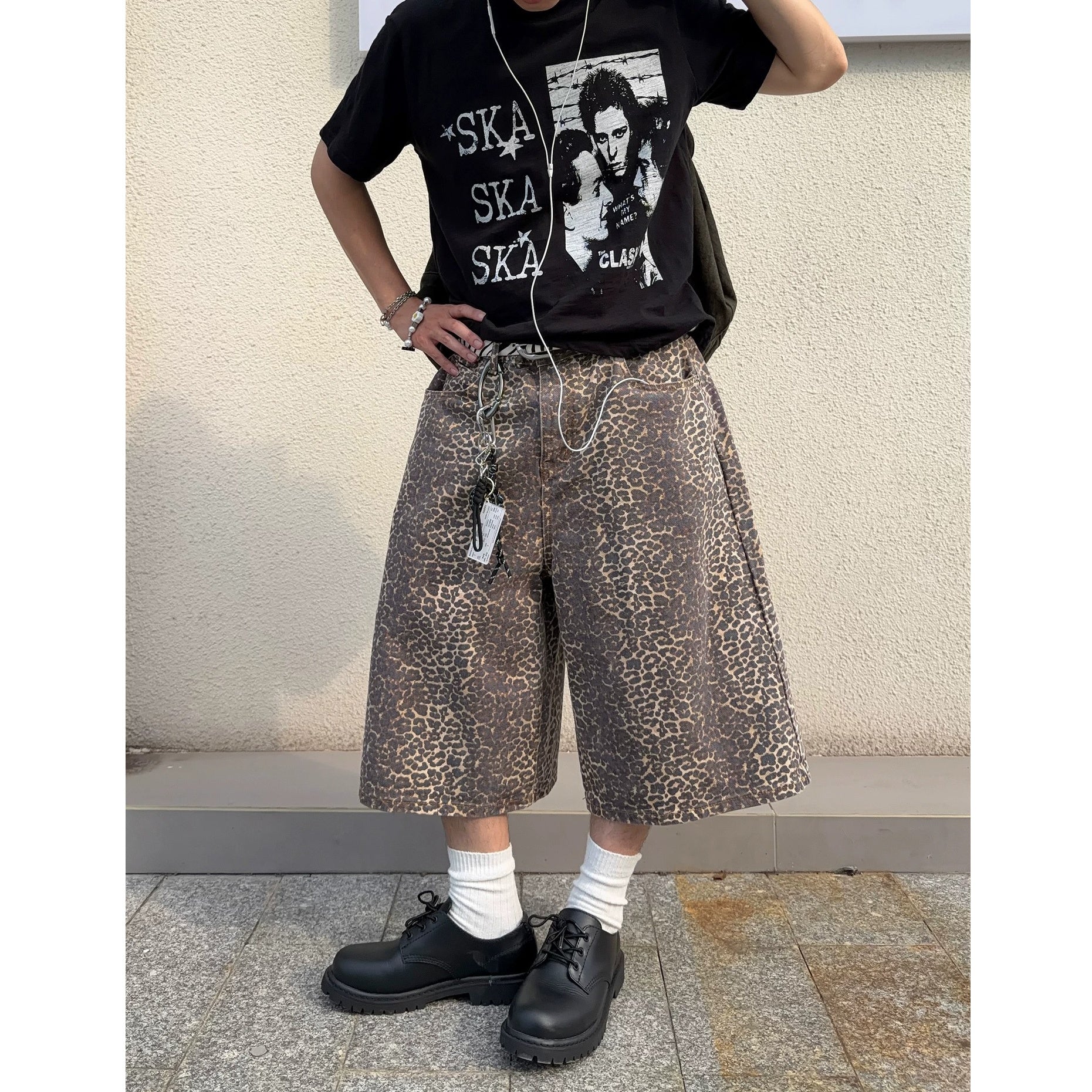 Vintage Leopard Wash Cargo Shorts MB7386