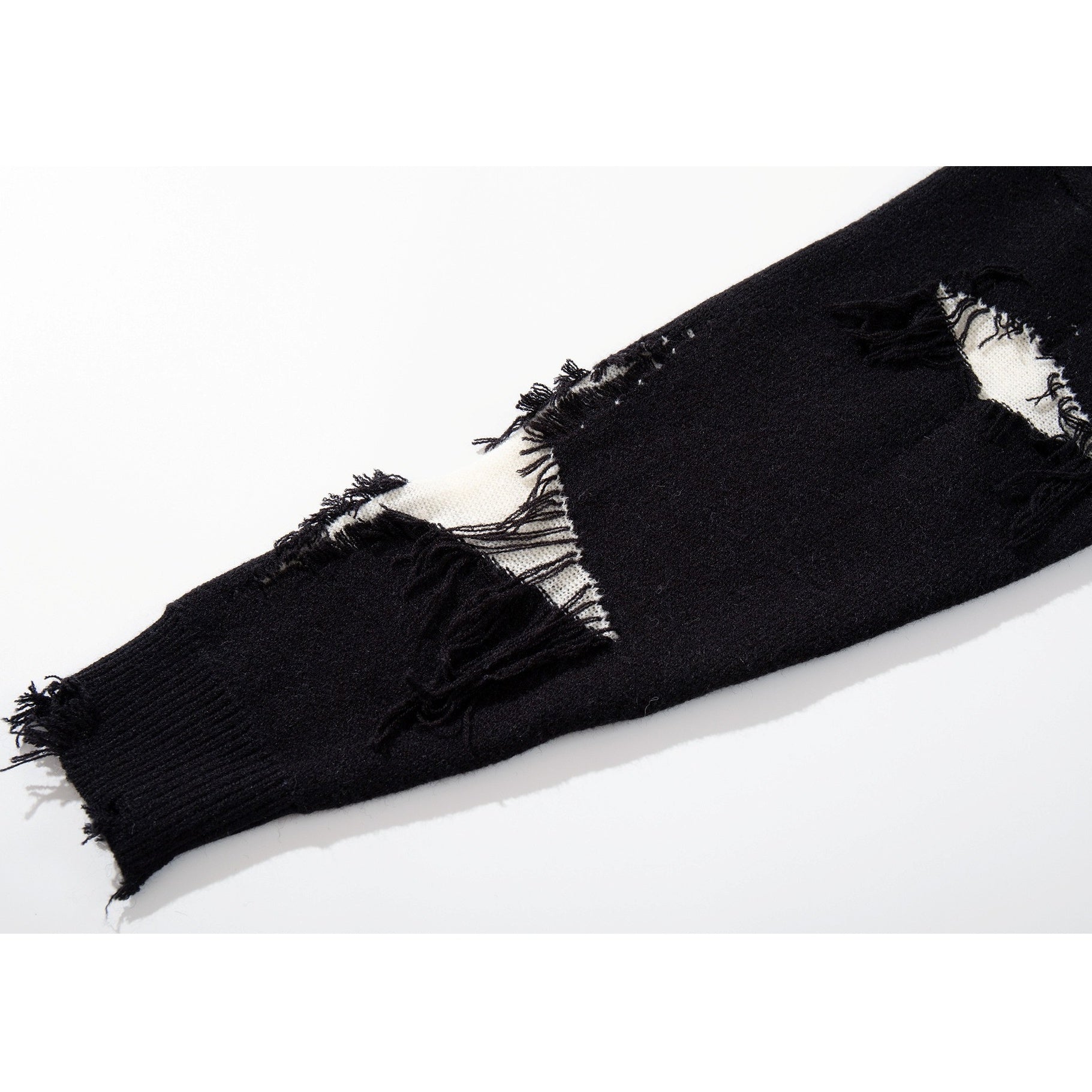 Damaged Skull Jacquard Sweater MB7416