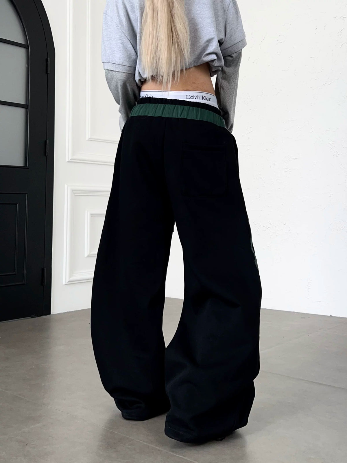 Emblem Double-Waist Striped Curved Sweat Pants MB7461