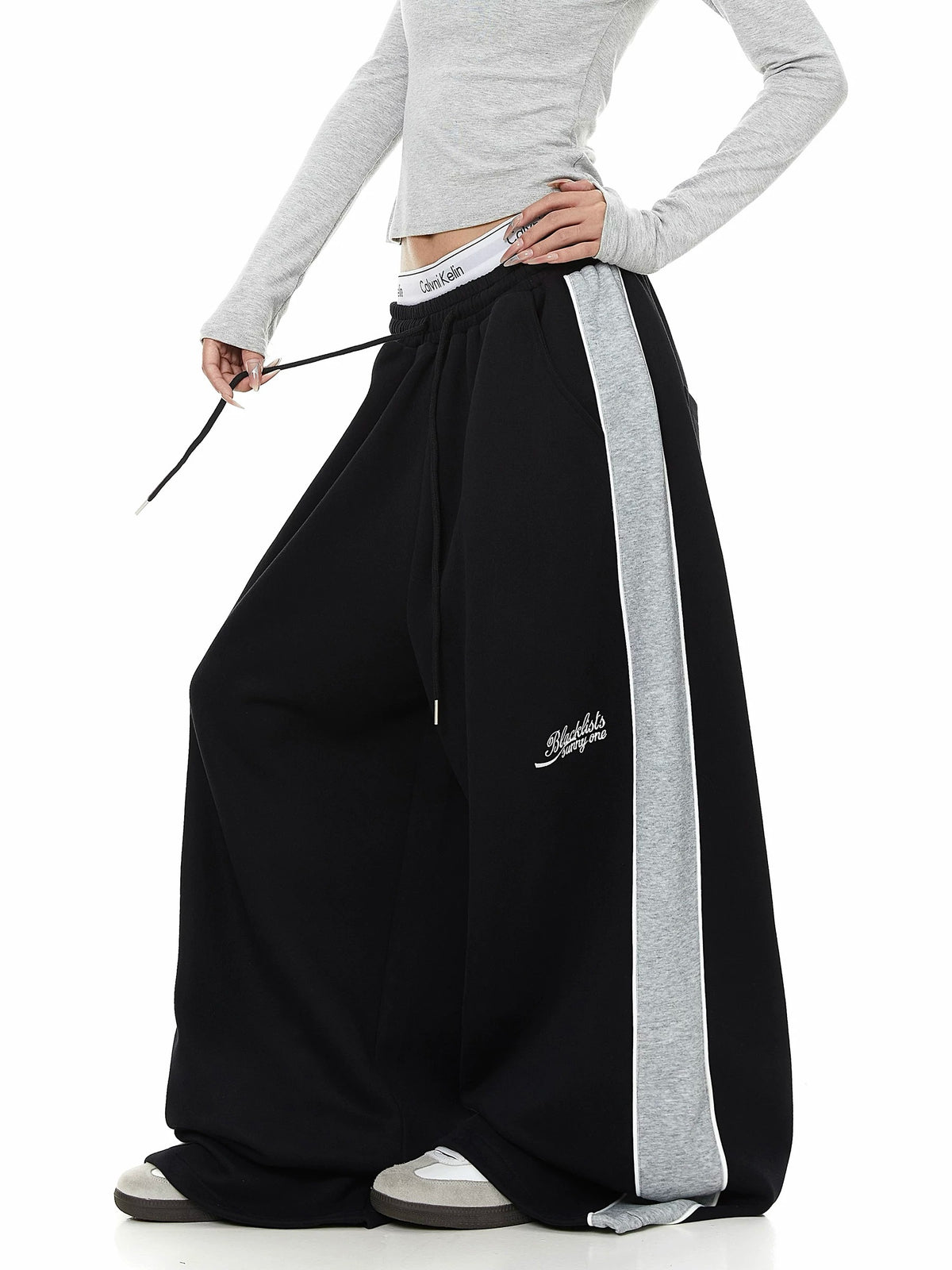 Color-Block Striped Curved Sweat Pants MB7448