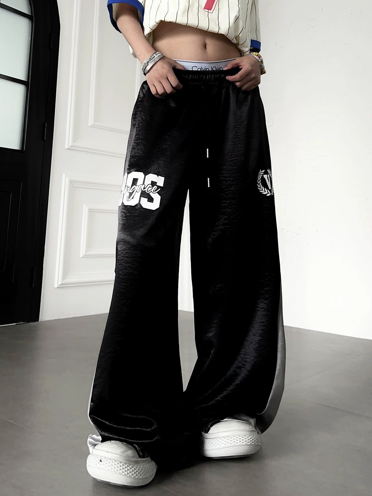 Color-Blocking Gossy Lettered Wide Pants MB7457