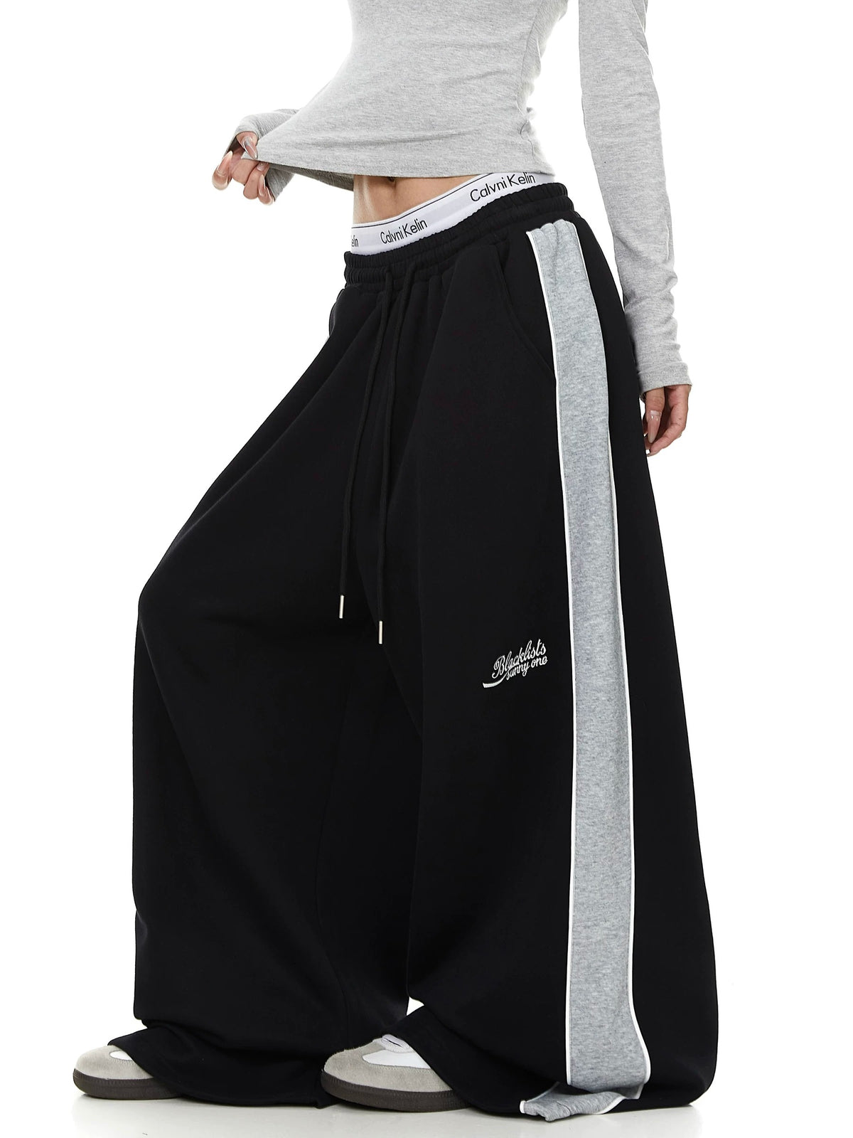 Color-Block Striped Curved Sweat Pants MB7448