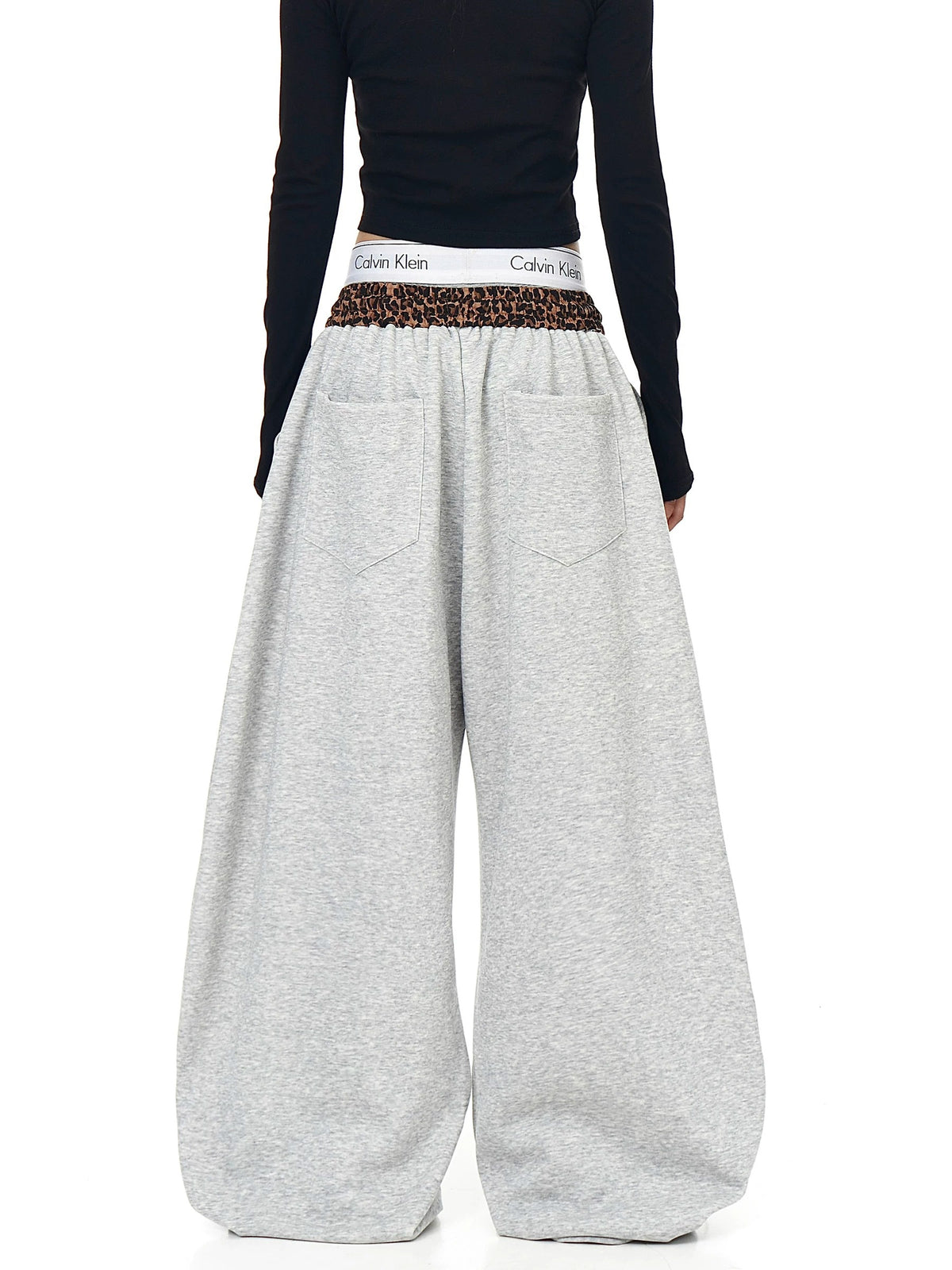 Leopard Cross Patch Curved Sweat Pants MB7452