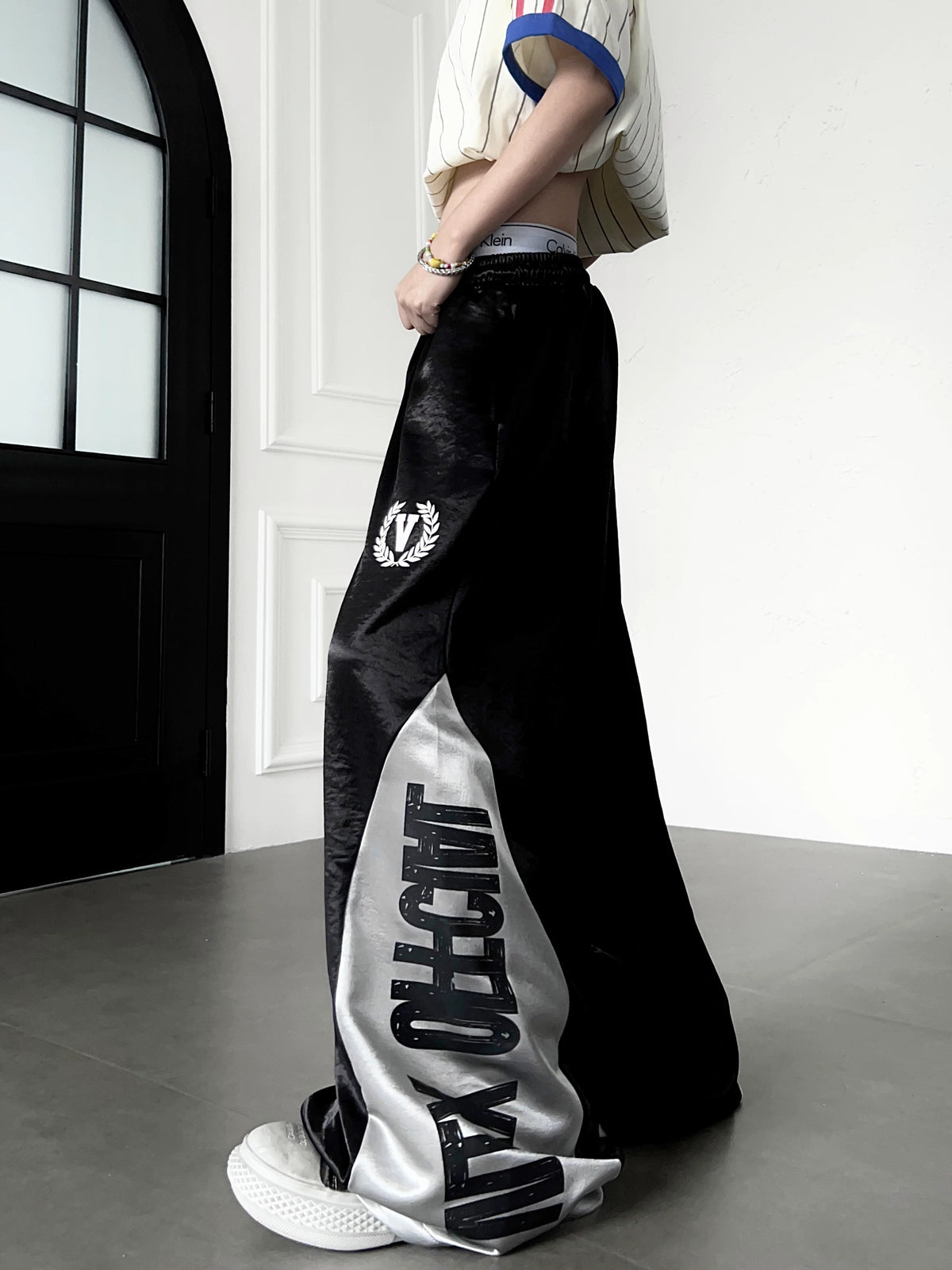 Color-Blocking Gossy Lettered Wide Pants MB7457