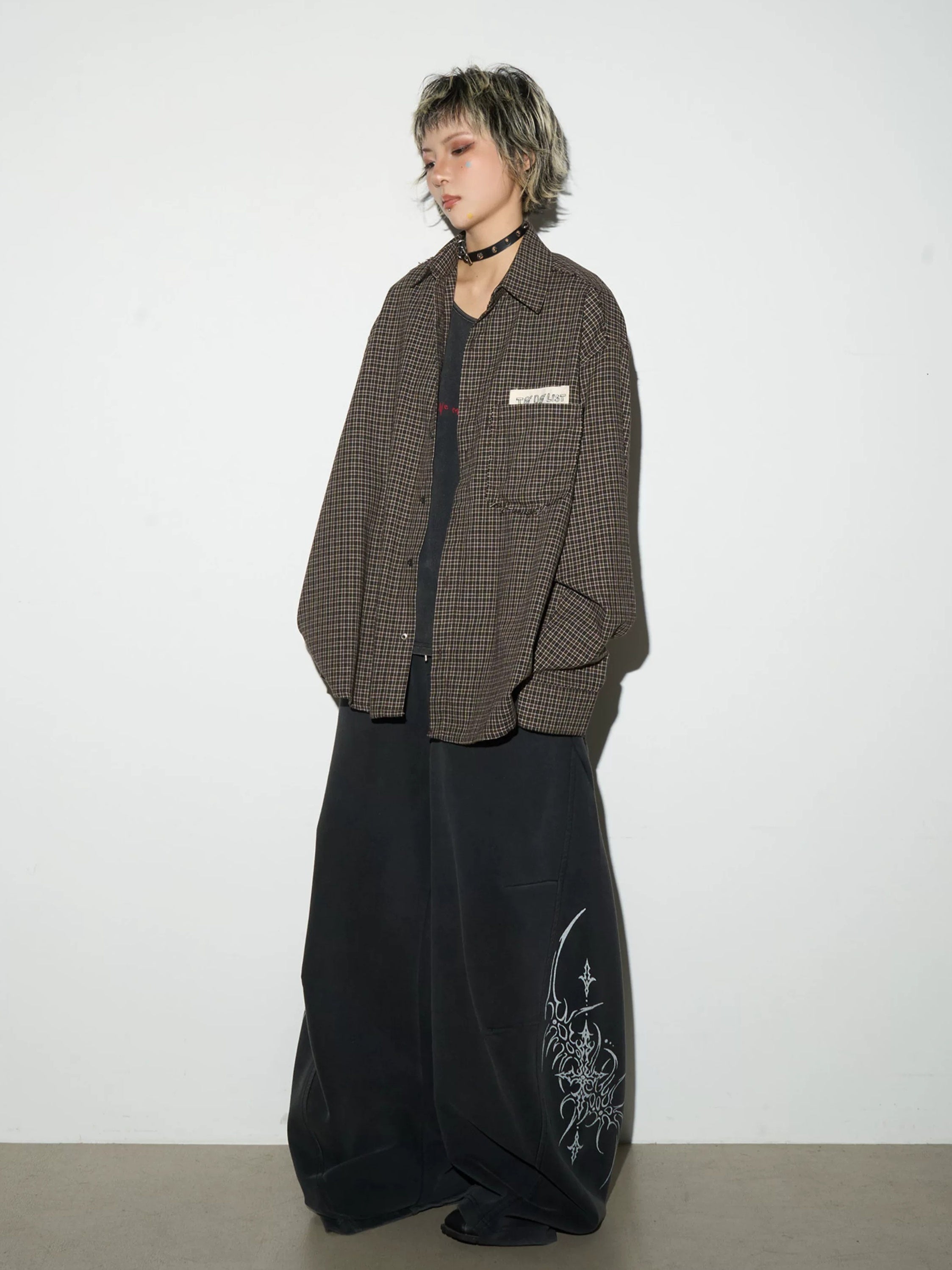 Graffiti Wide Curved Sweat Pants MB7445