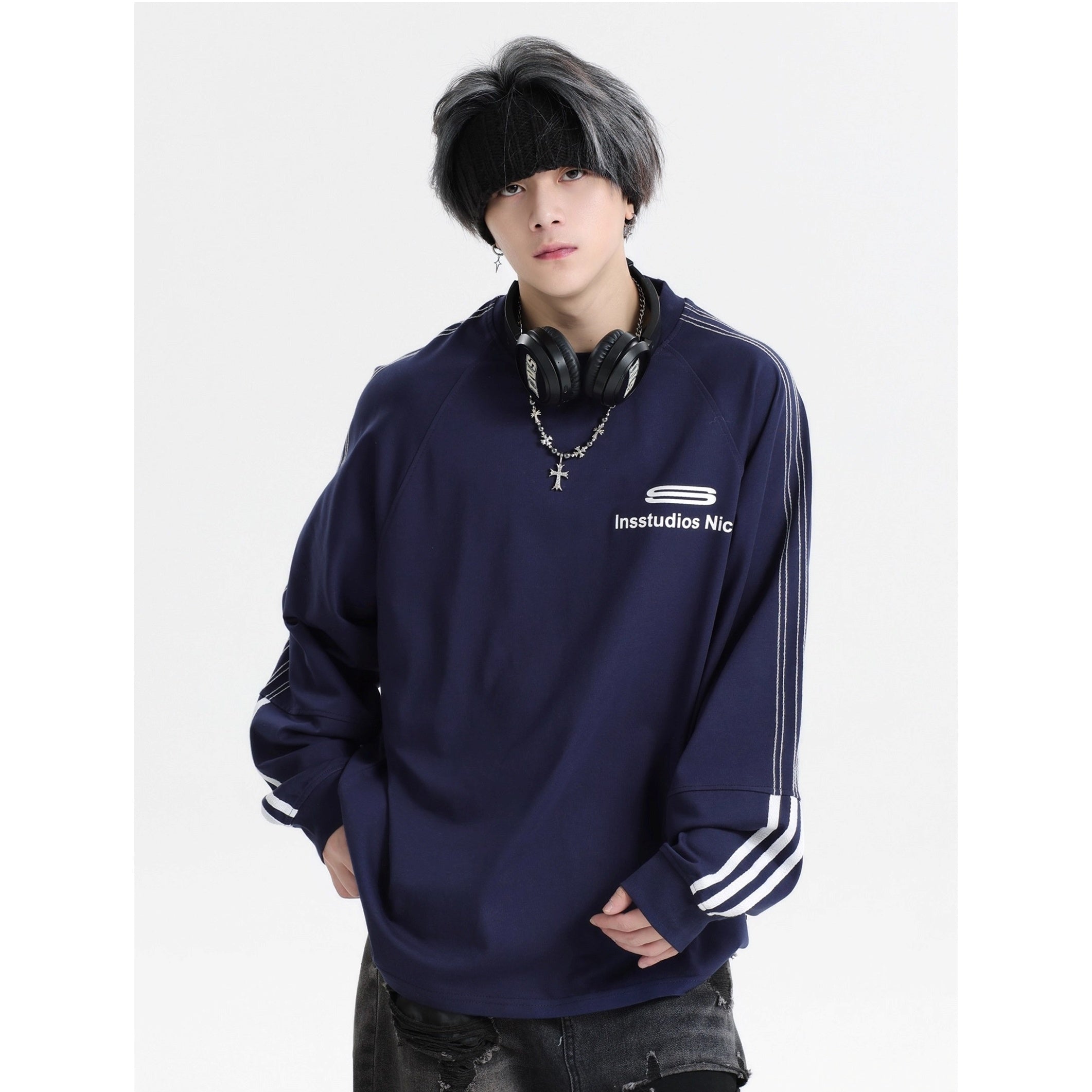Dotted Line Three Bars LOGO Raglan Long Sleeve T-Shirt IN7071