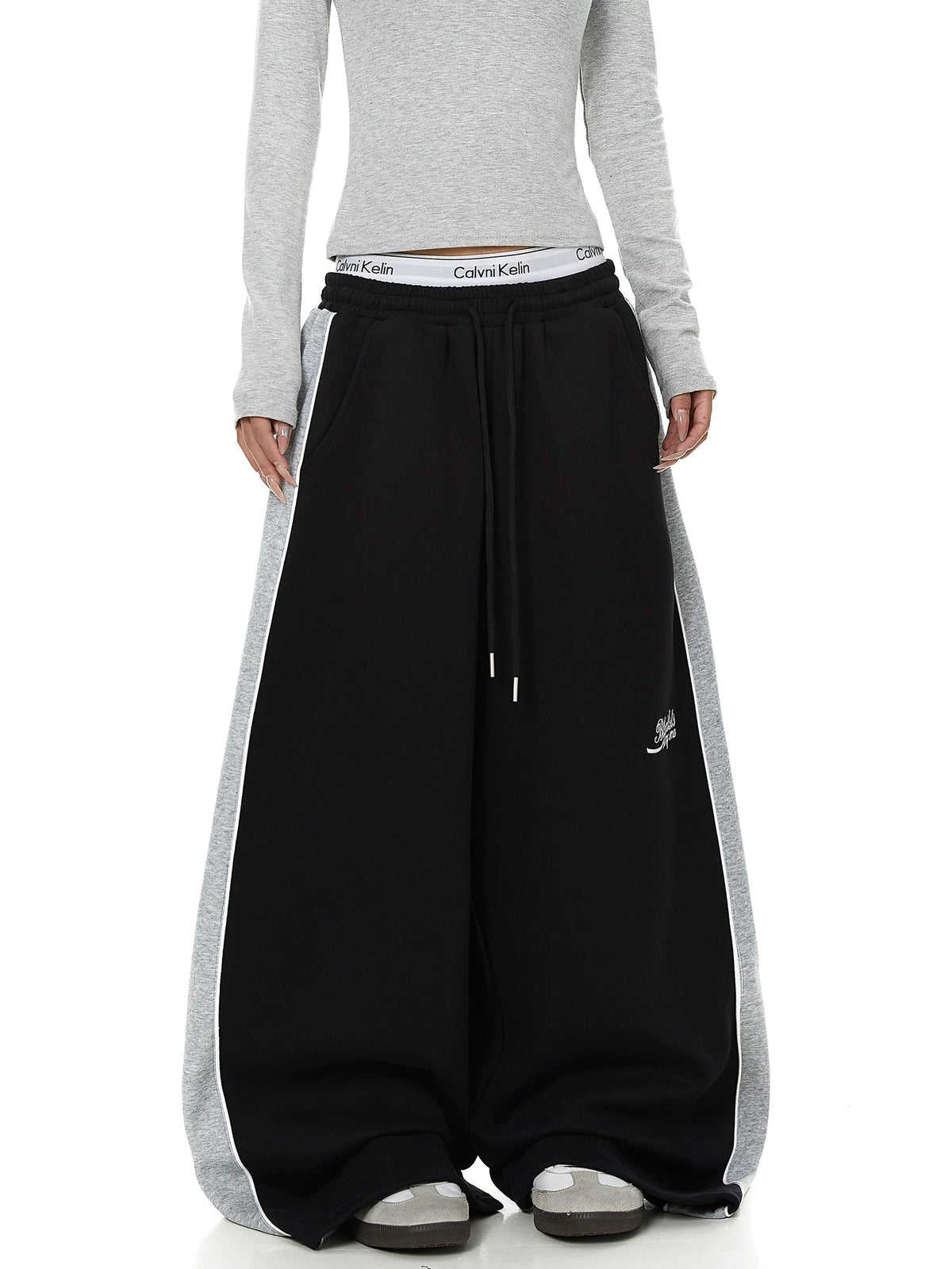 Color-Block Striped Curved Sweat Pants MB7448