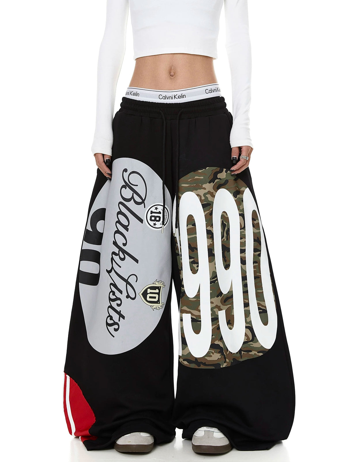 Circle Graffiti Wide Curved Sweat Pants MB7454