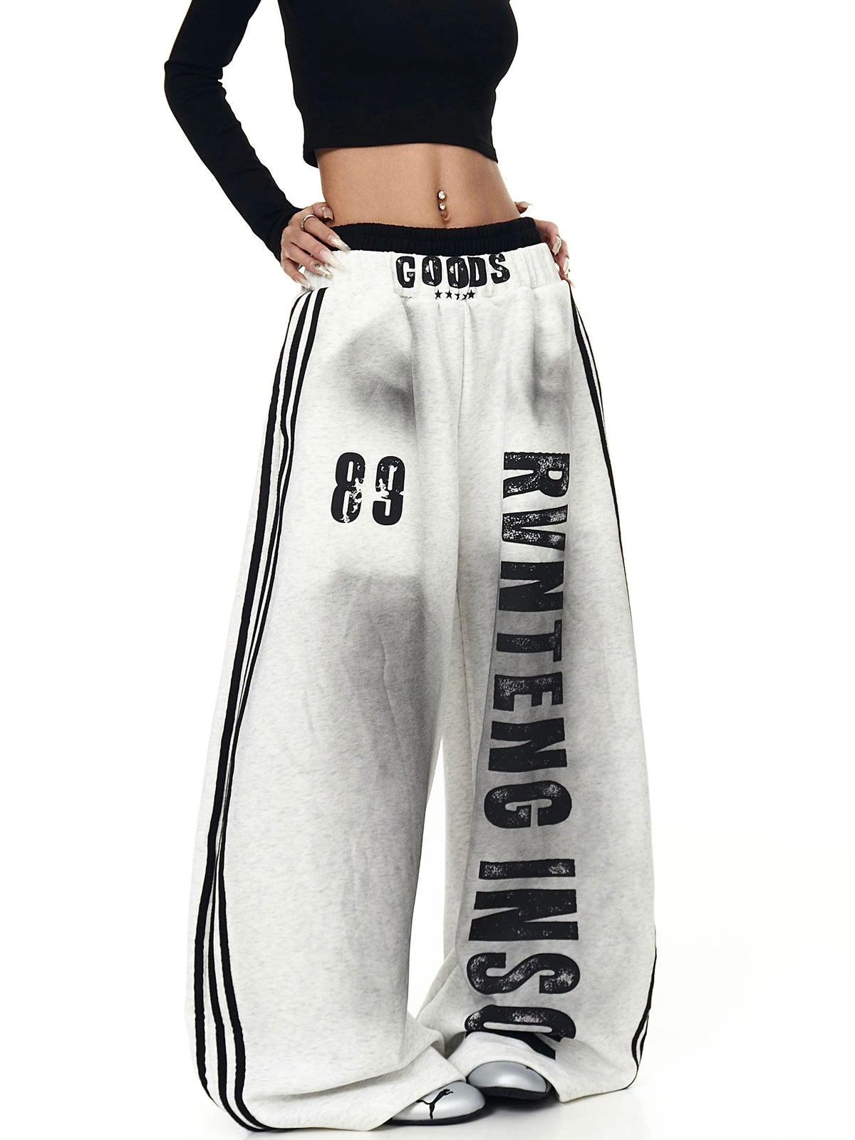 Side-Line Distress Curved Sweat Pants MB7453