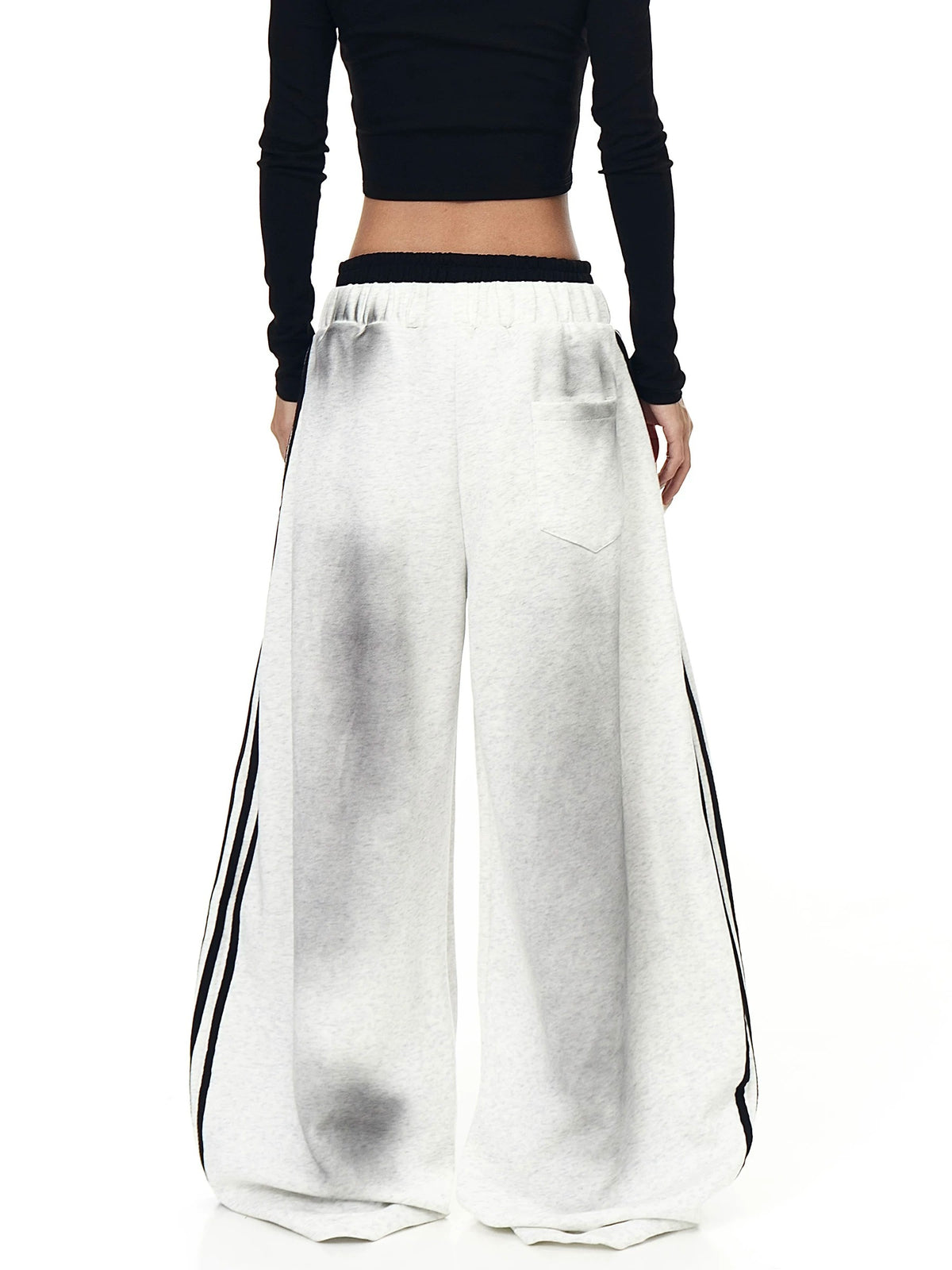Side-Line Distress Curved Sweat Pants MB7453