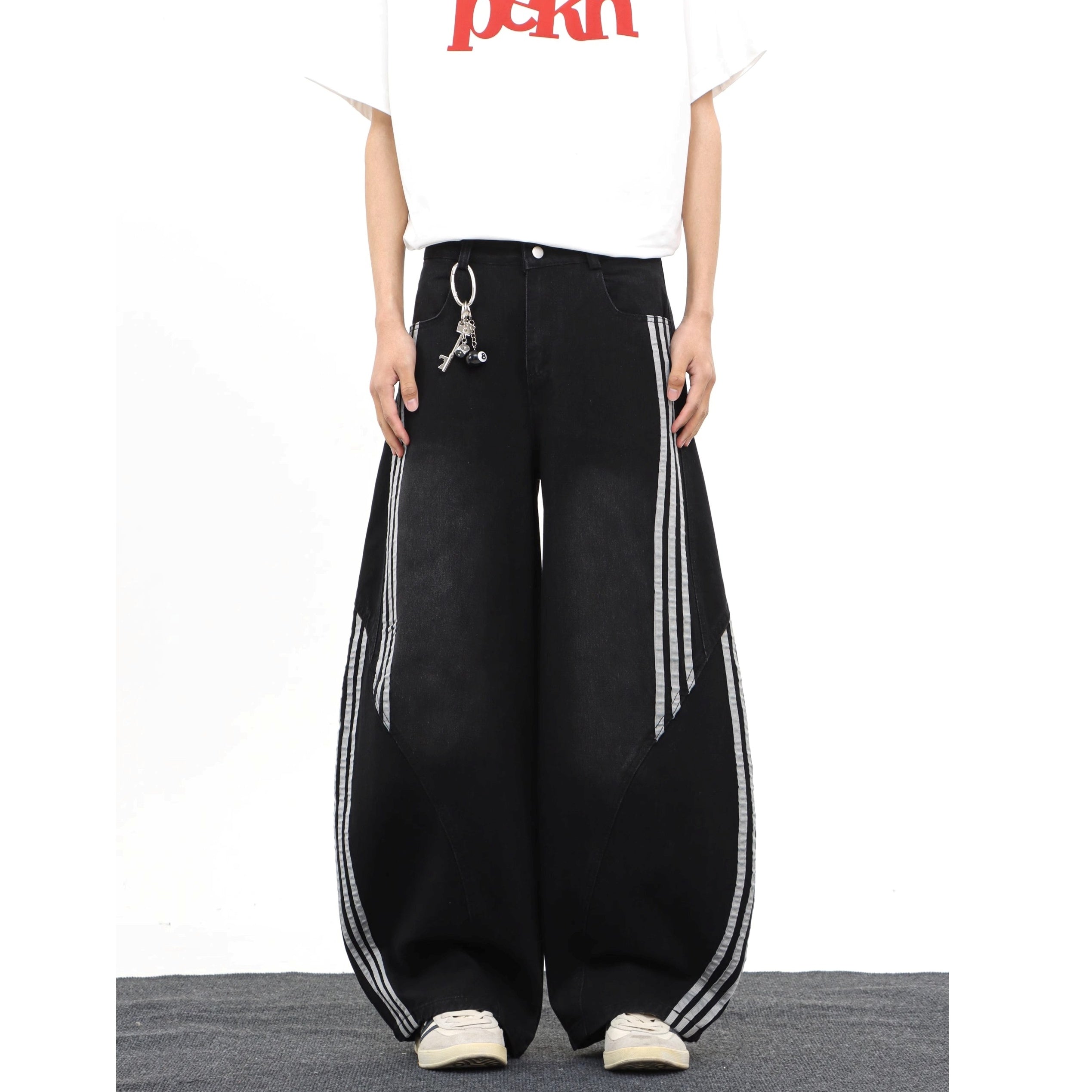 Side Striped Wide Curve Jeans EAT150