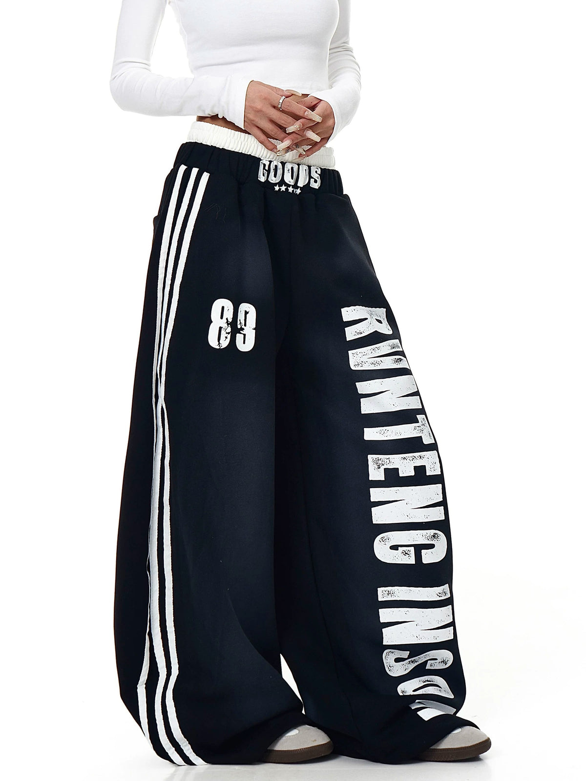 Side-Line Distress Curved Sweat Pants MB7453
