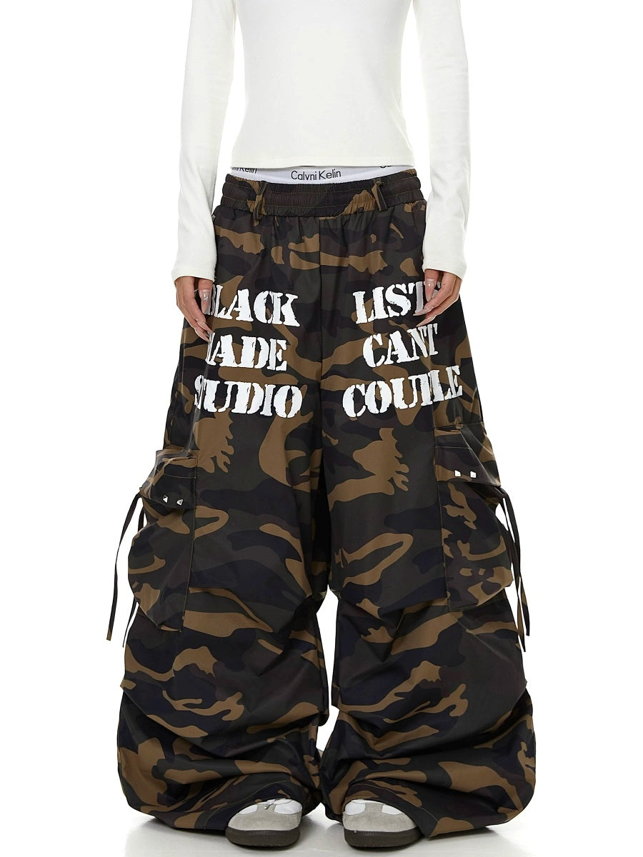 Letter Print Camouflage Wide Cargo Pants MB7451